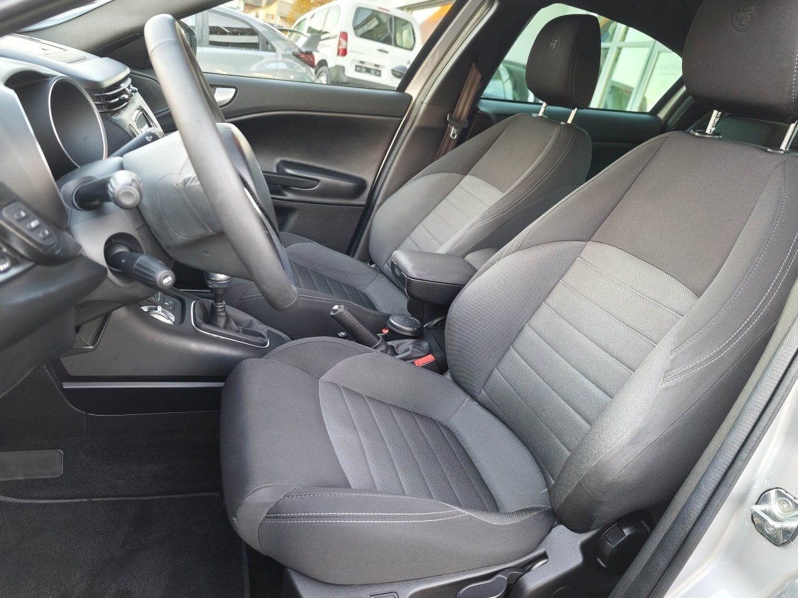 ALFA ROMEO Giulietta 1.4 TB Super-image-8
