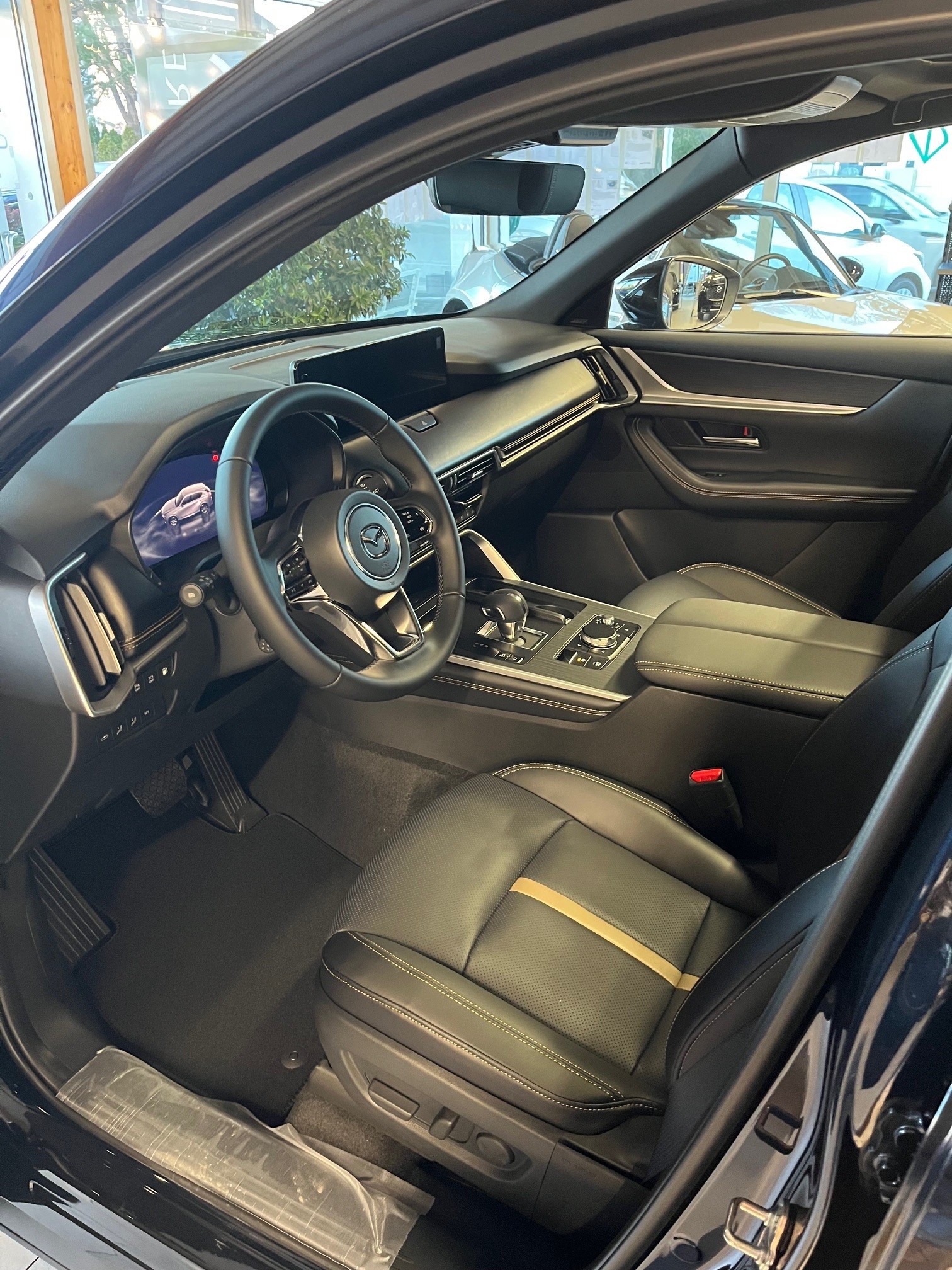 MAZDA CX-60 e-Skyactiv PHEV 327 AWD Homura Plus-image-6