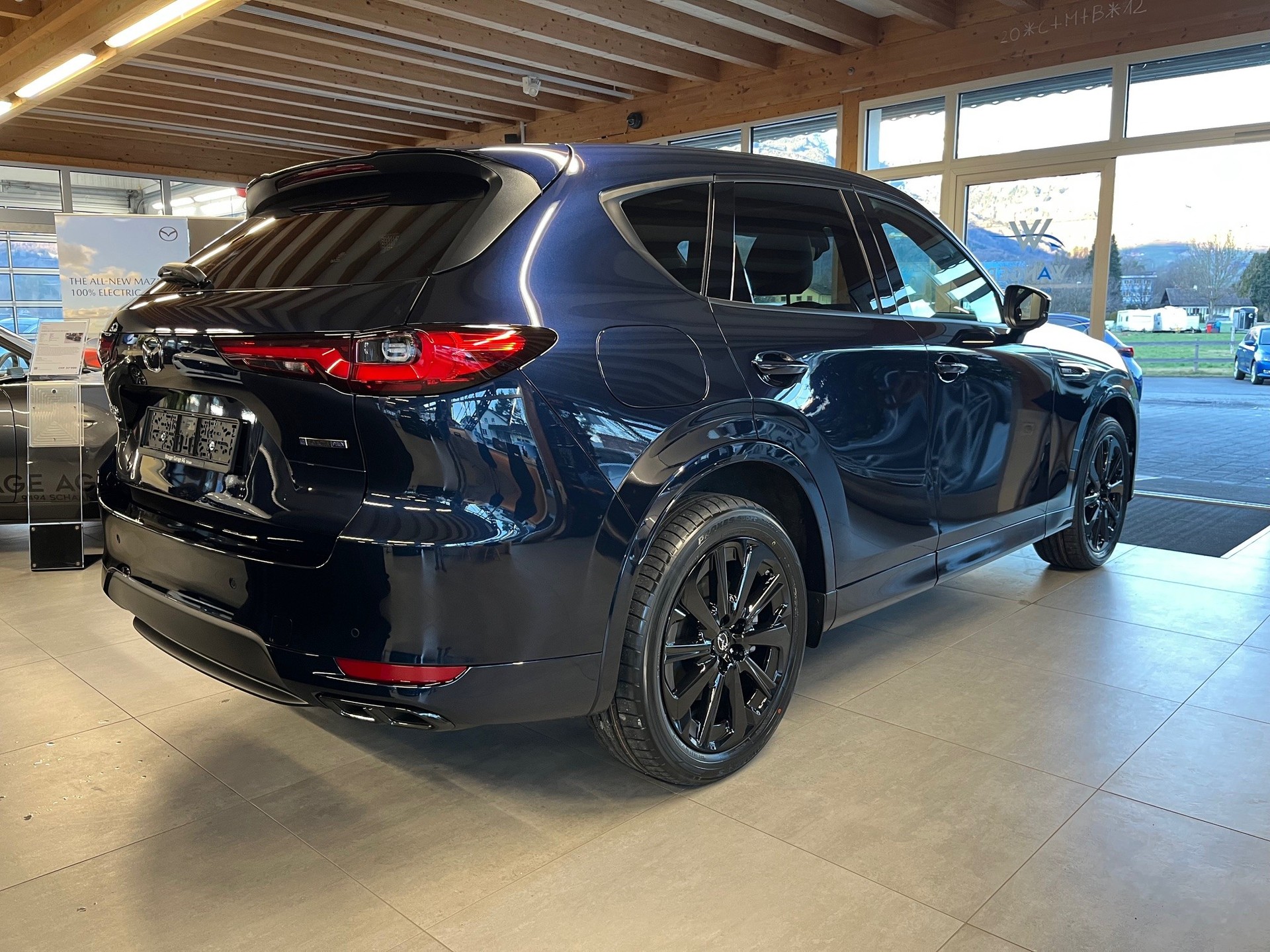 MAZDA CX-60 e-Skyactiv PHEV 327 AWD Homura Plus-image-3