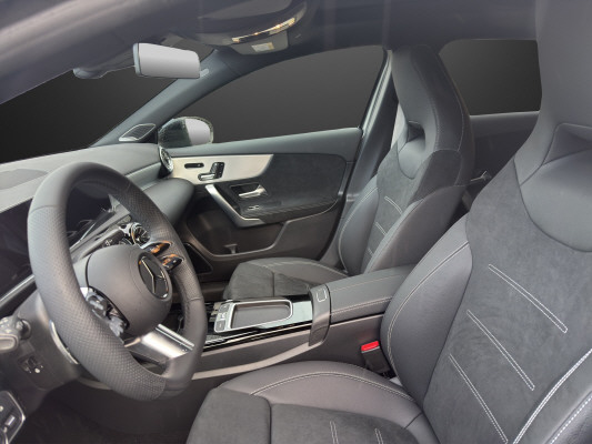 MERCEDES-BENZ A 220 d 8G-DCT-image-5