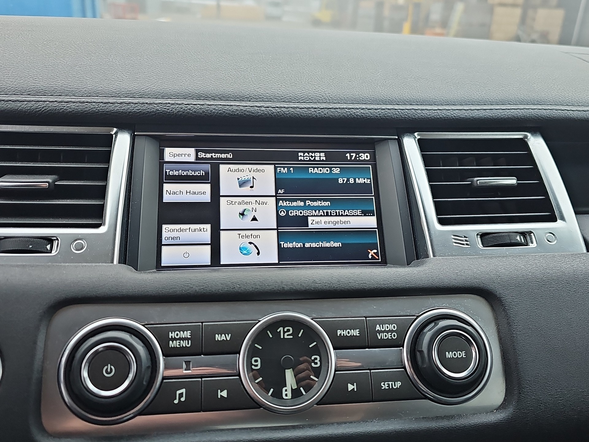 LAND ROVER Range Rover Sport 3.0 TDV6 HSE Automatic-image-14