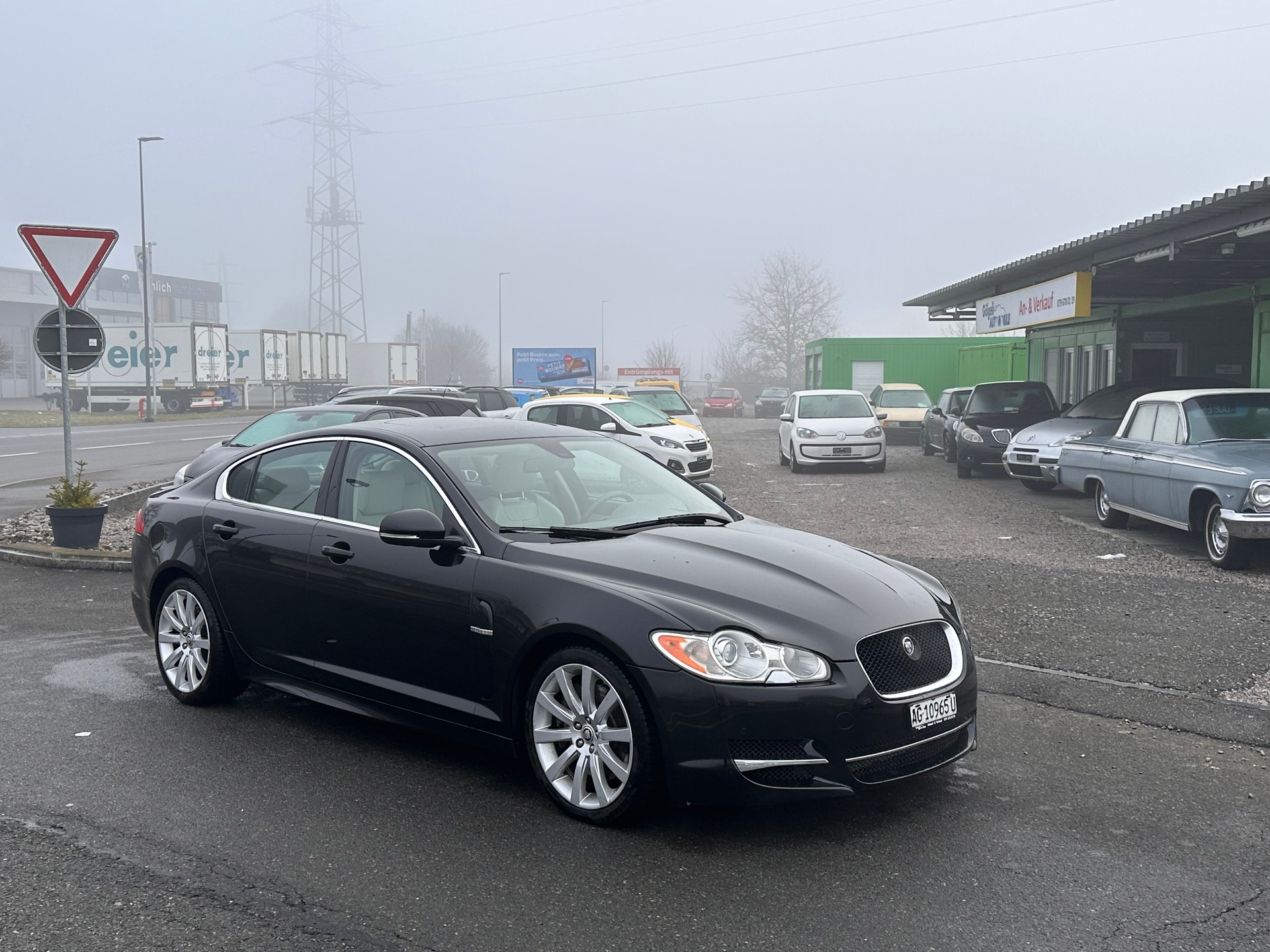 JAGUAR XF 3.0d S V6 Premium Luxury-image-11