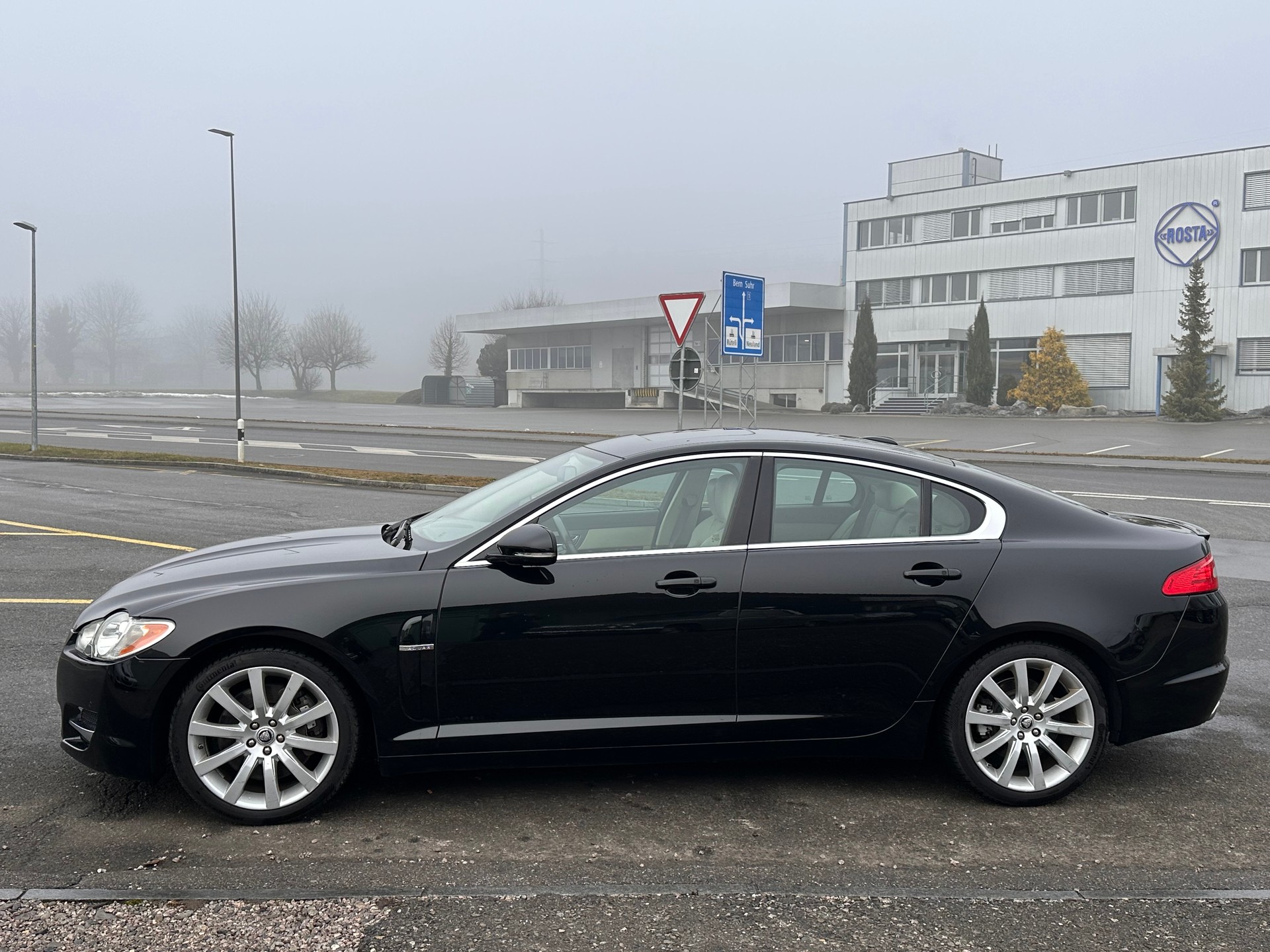 JAGUAR XF 3.0d S V6 Premium Luxury-image-3