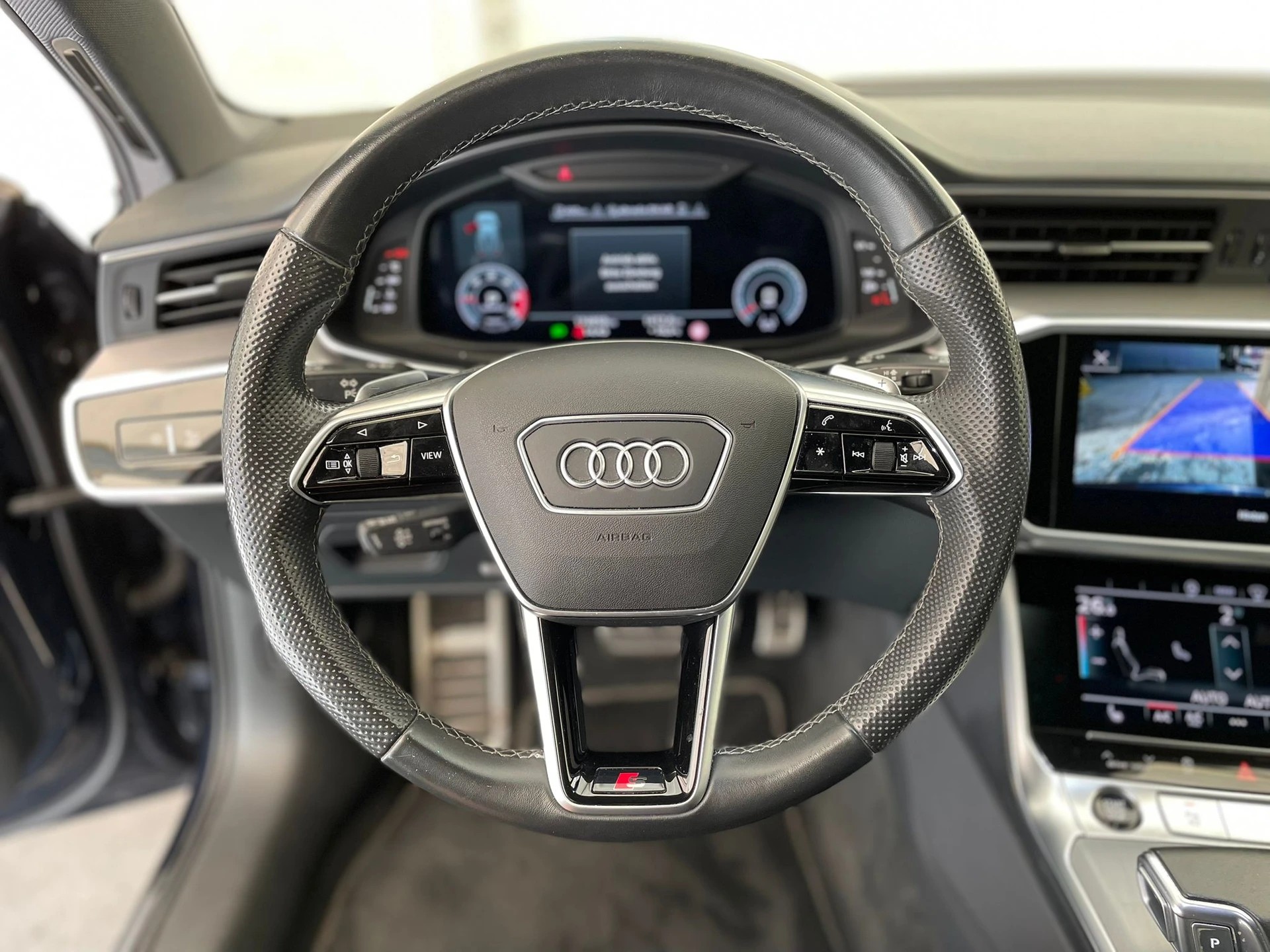 AUDI A6 Avant 2.0 40 TDI Sport quattro S-Tronic-image-9