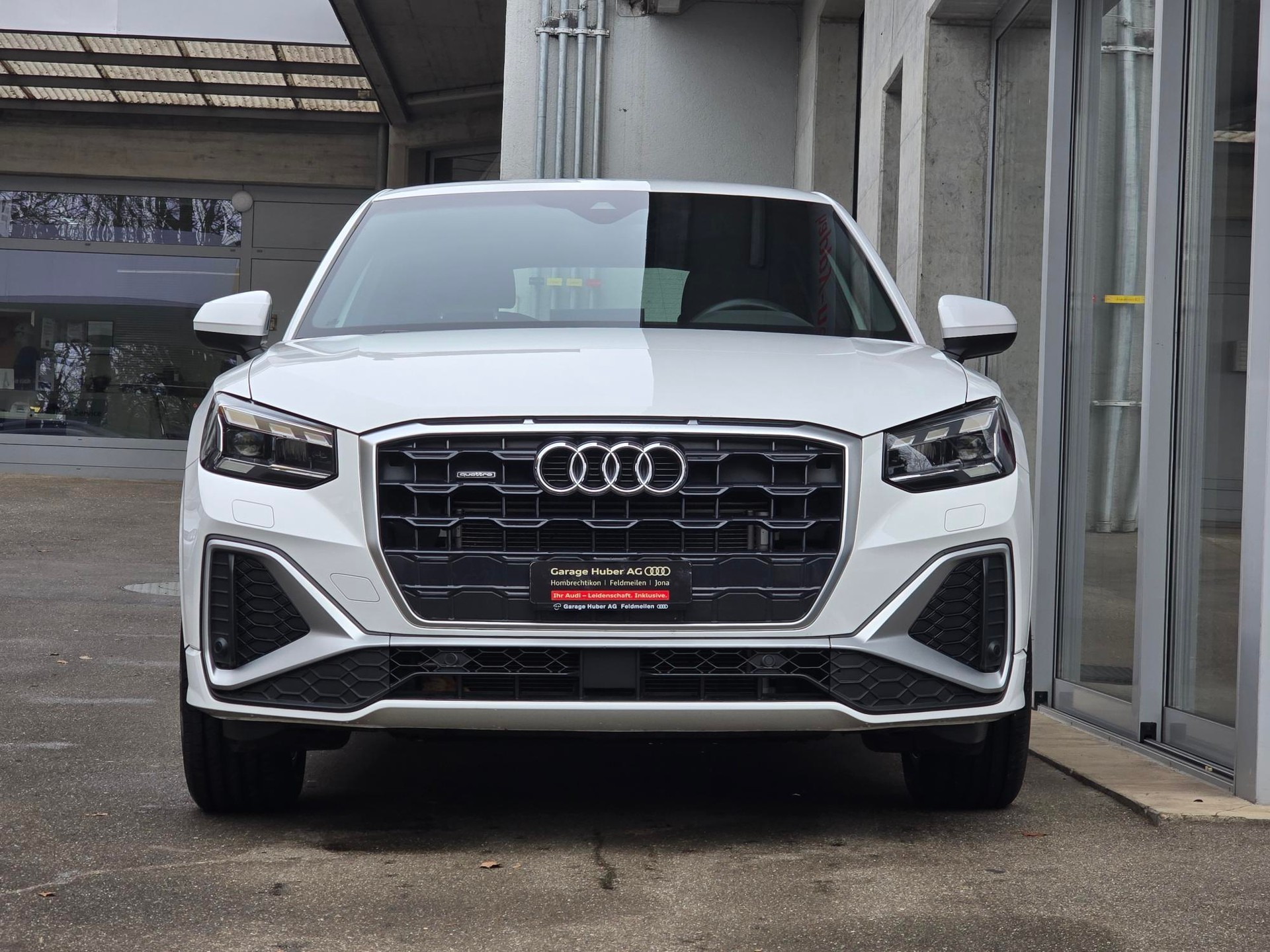 AUDI Q2 40 TFSI S line Attraction quattro S-tronic-image-3