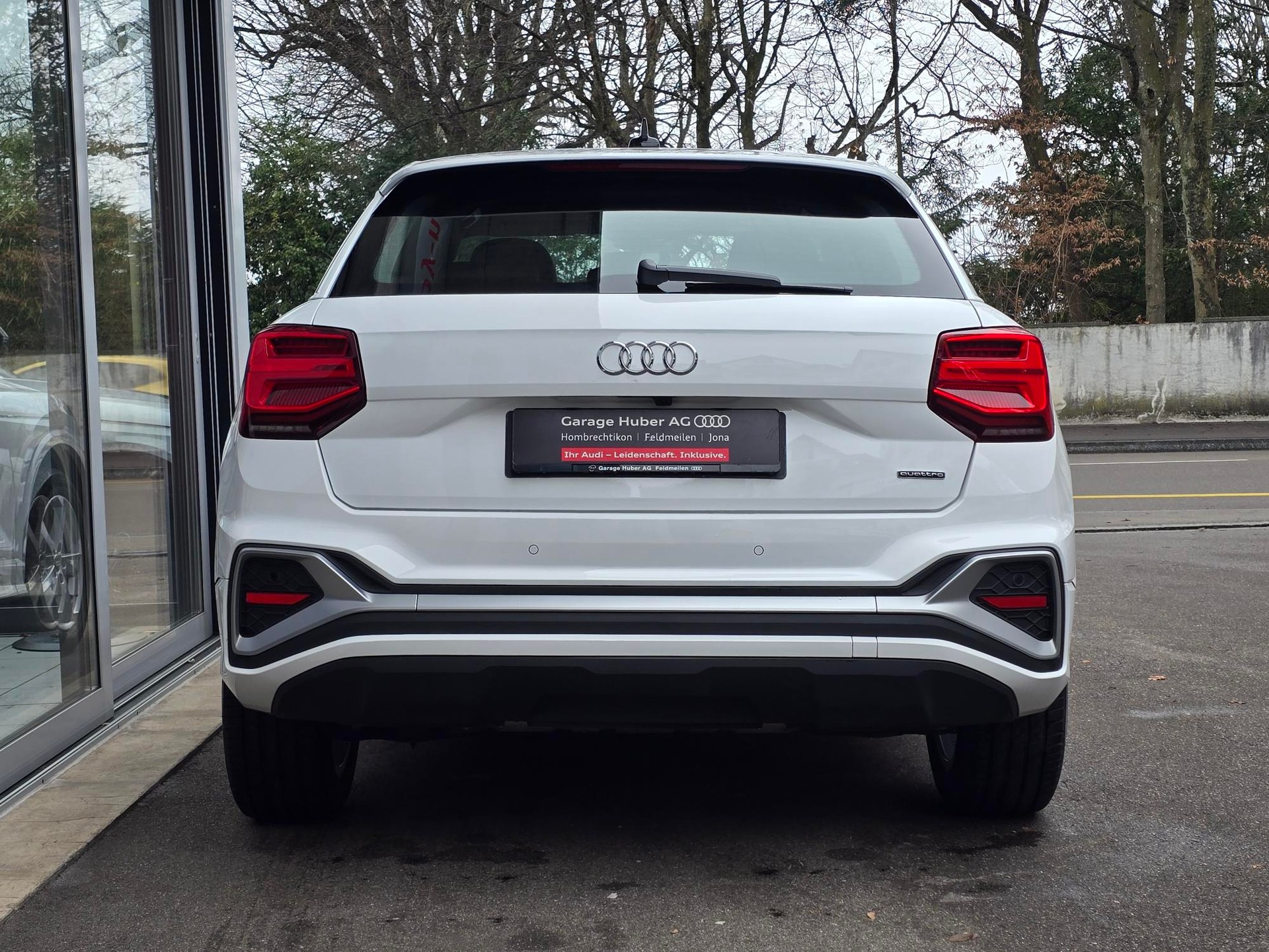 AUDI Q2 40 TFSI S line Attraction quattro S-tronic-image-4