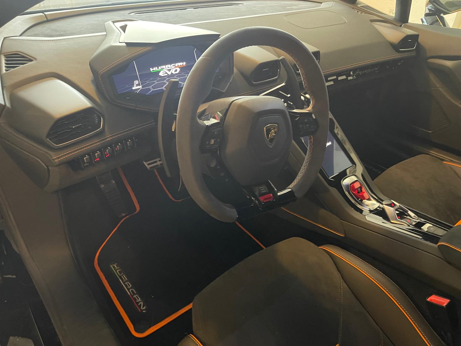 LAMBORGHINI Huracan EVO Coupé DCT-image-3