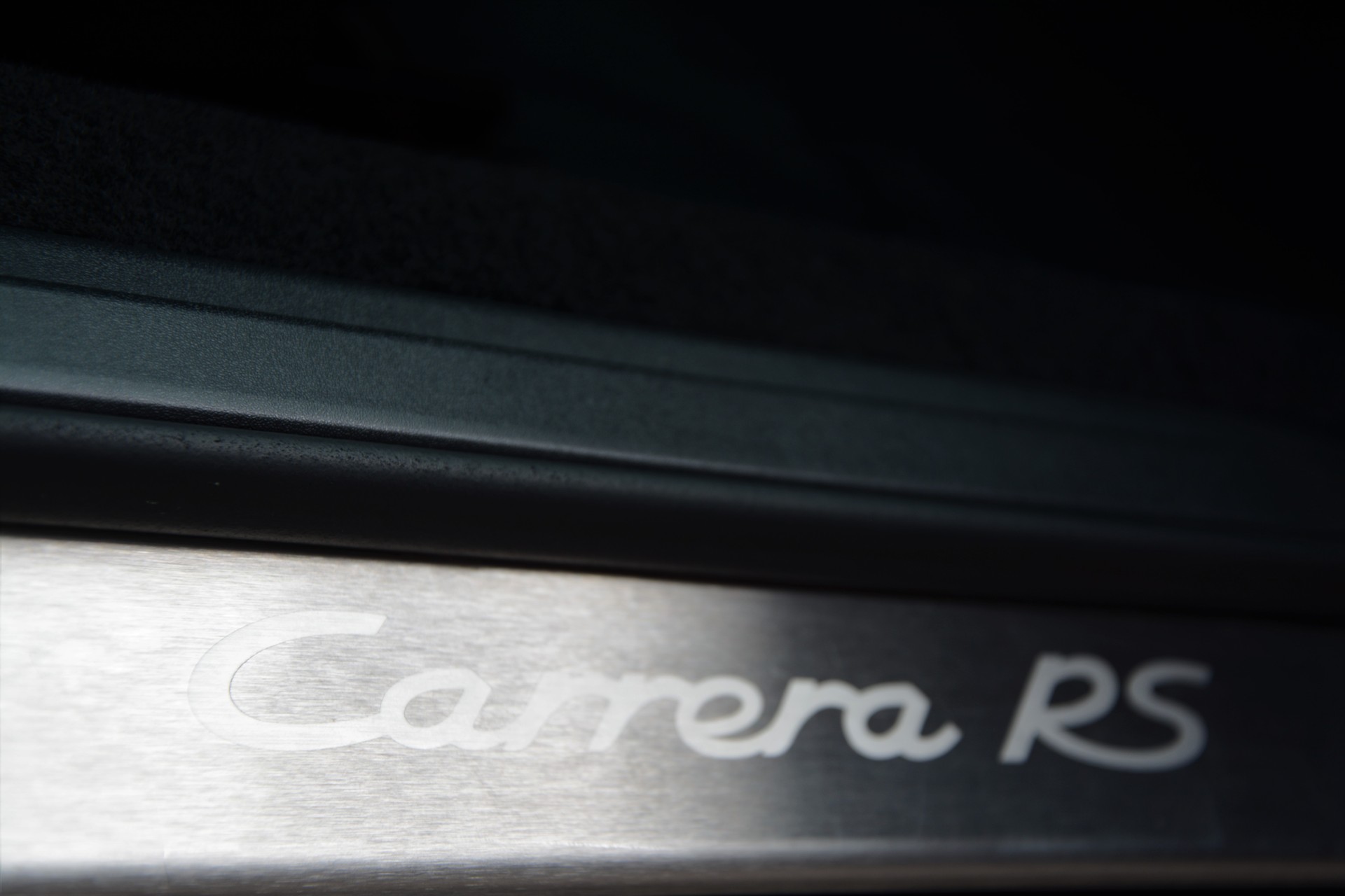 PORSCHE 911 Coupé 3.8 Carrera 2 RS-image-18