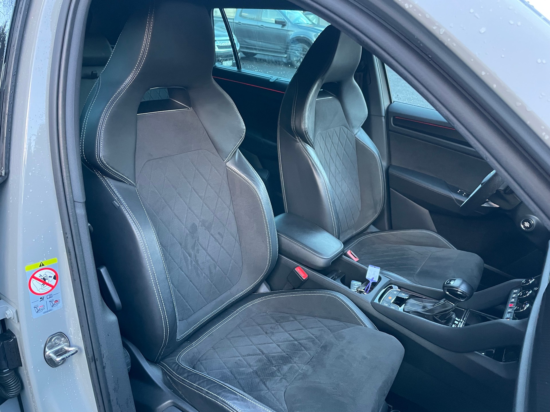 SKODA Kodiaq 2.0 TDI SCR SportLine 4x4 DSG-image-7
