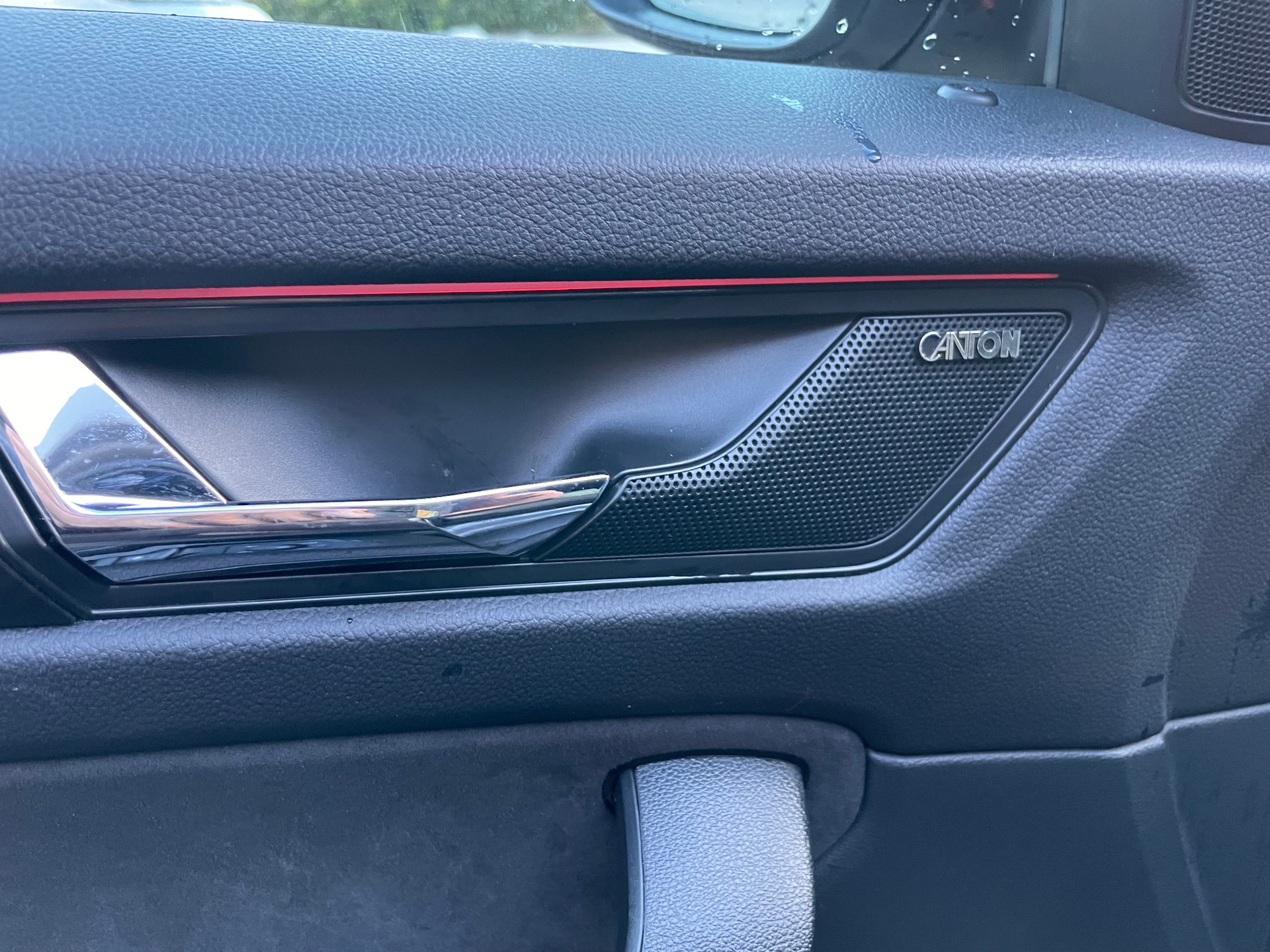 SKODA Kodiaq 2.0 TDI SCR SportLine 4x4 DSG-image-12