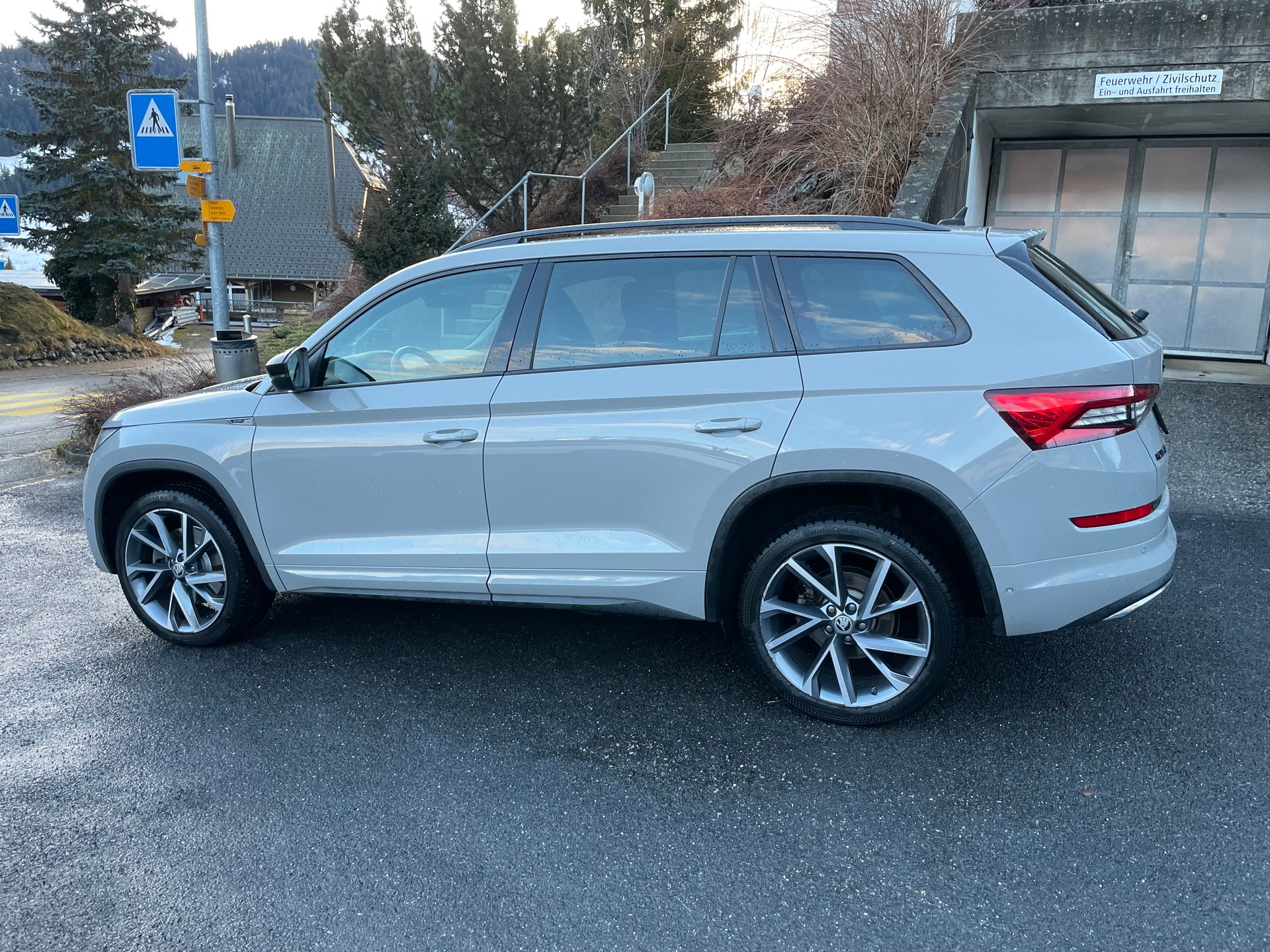 SKODA Kodiaq 2.0 TDI SCR SportLine 4x4 DSG-image-3