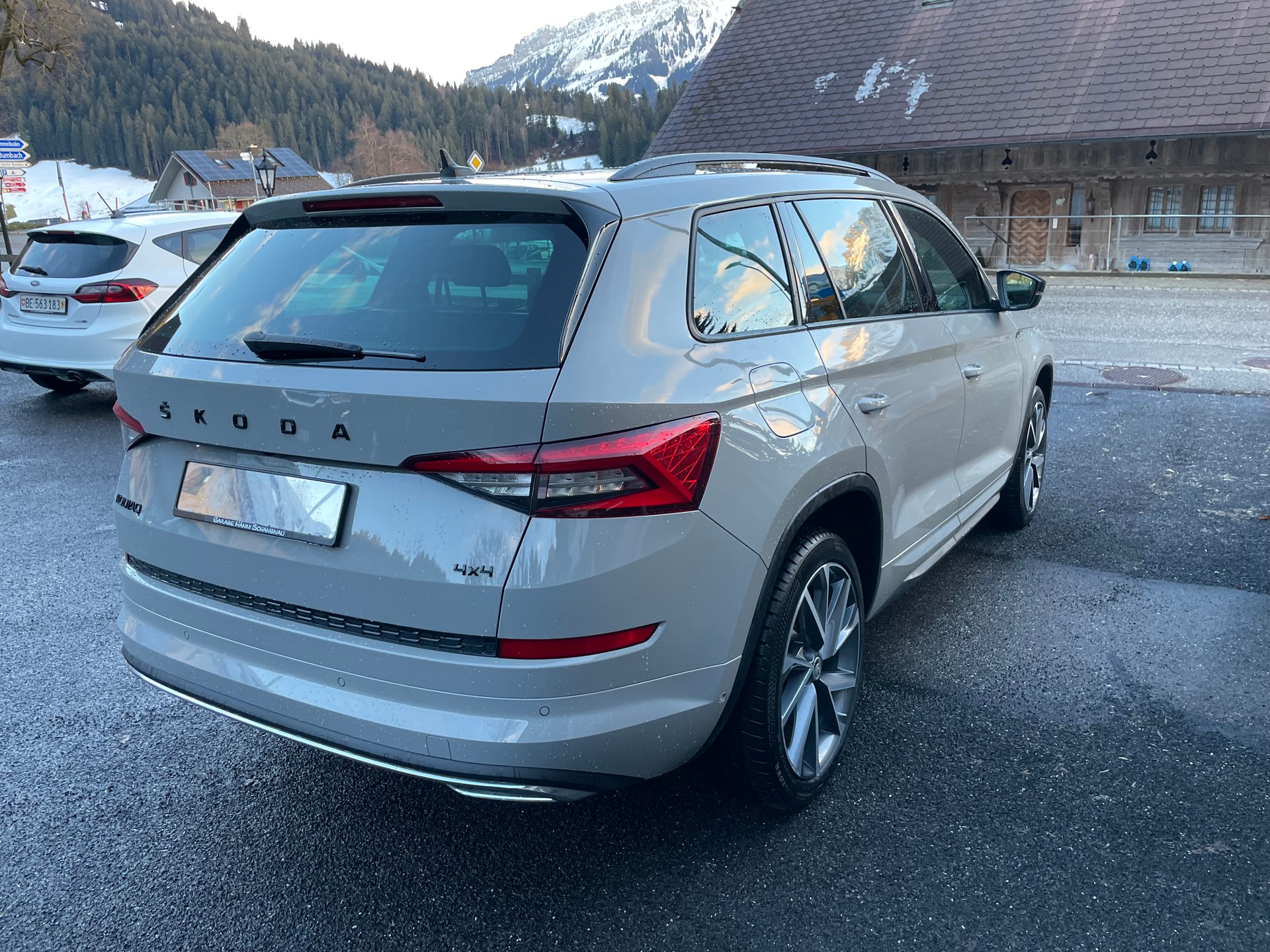 SKODA Kodiaq 2.0 TDI SCR SportLine 4x4 DSG-image-8