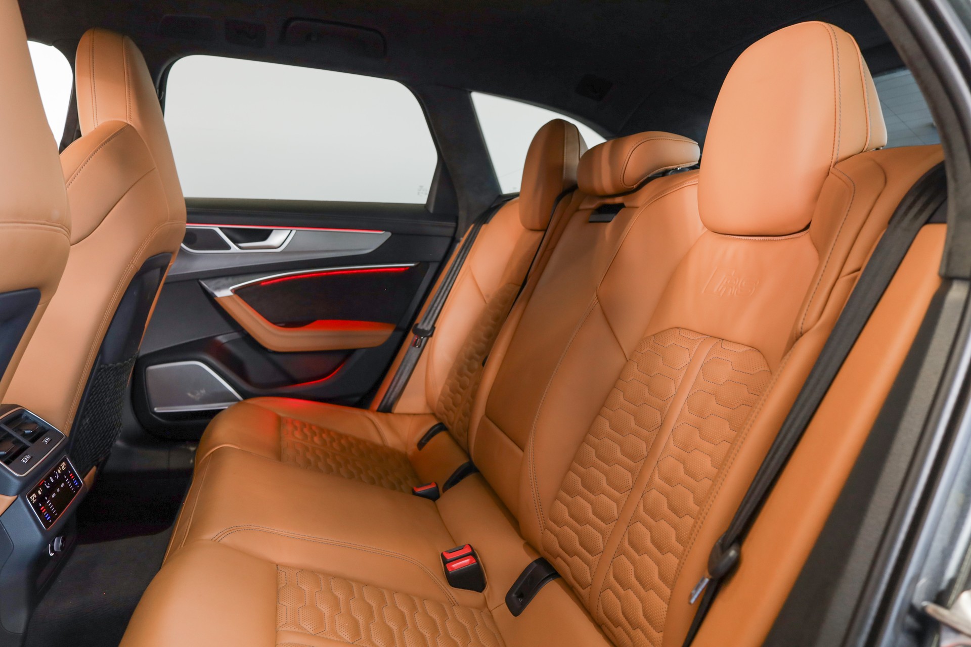 AUDI RS6 Avant 4.0 TFSI V8 quattro-image-13