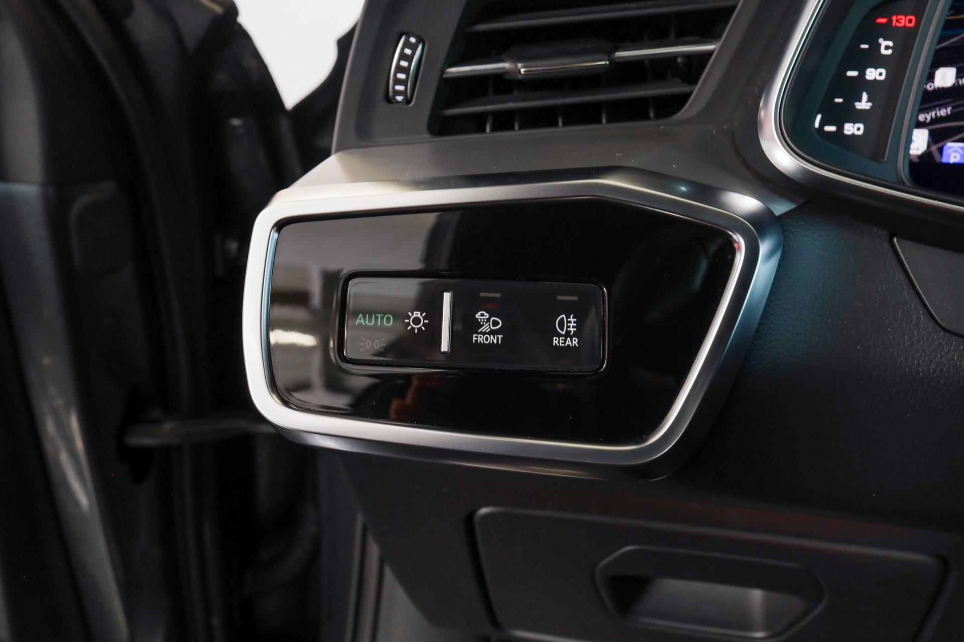 AUDI RS6 Avant 4.0 TFSI V8 quattro-image-28