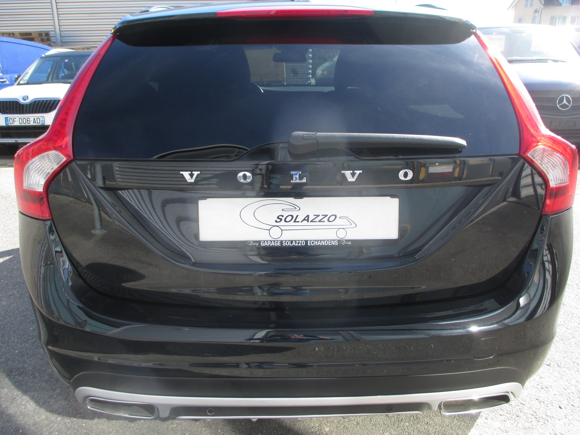 VOLVO V60 D4 AWD Geartronic-image-4