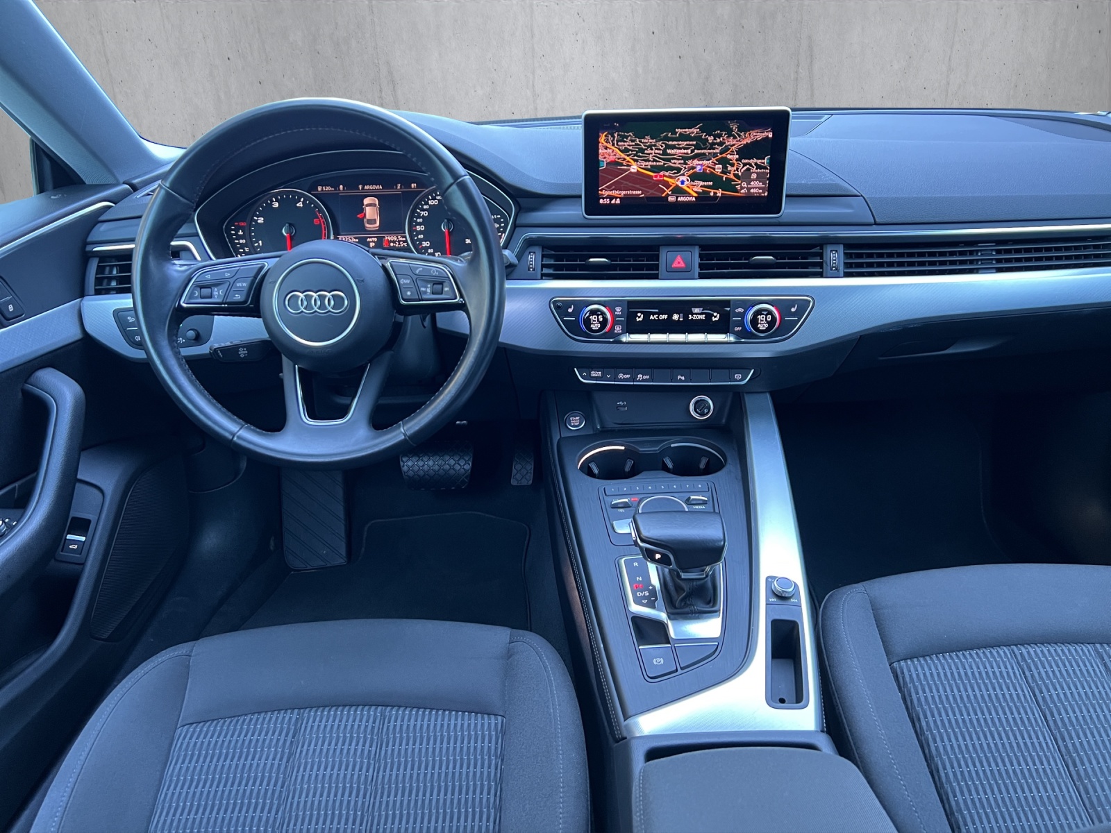 AUDI A5 Sportback 2.0 TDI Design S-tronic-image-9