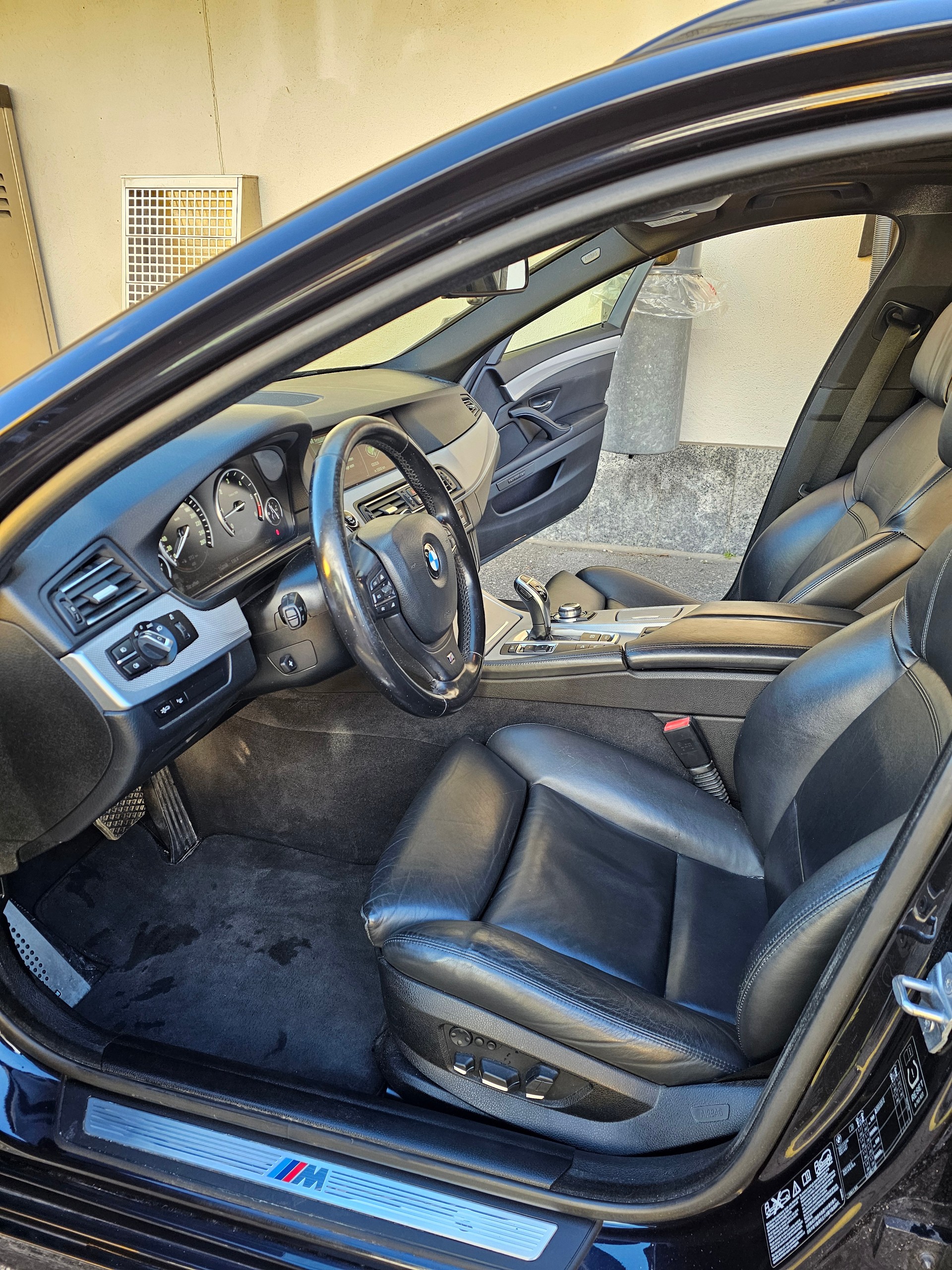 BMW 535d xDrive Touring Steptronic-image-12