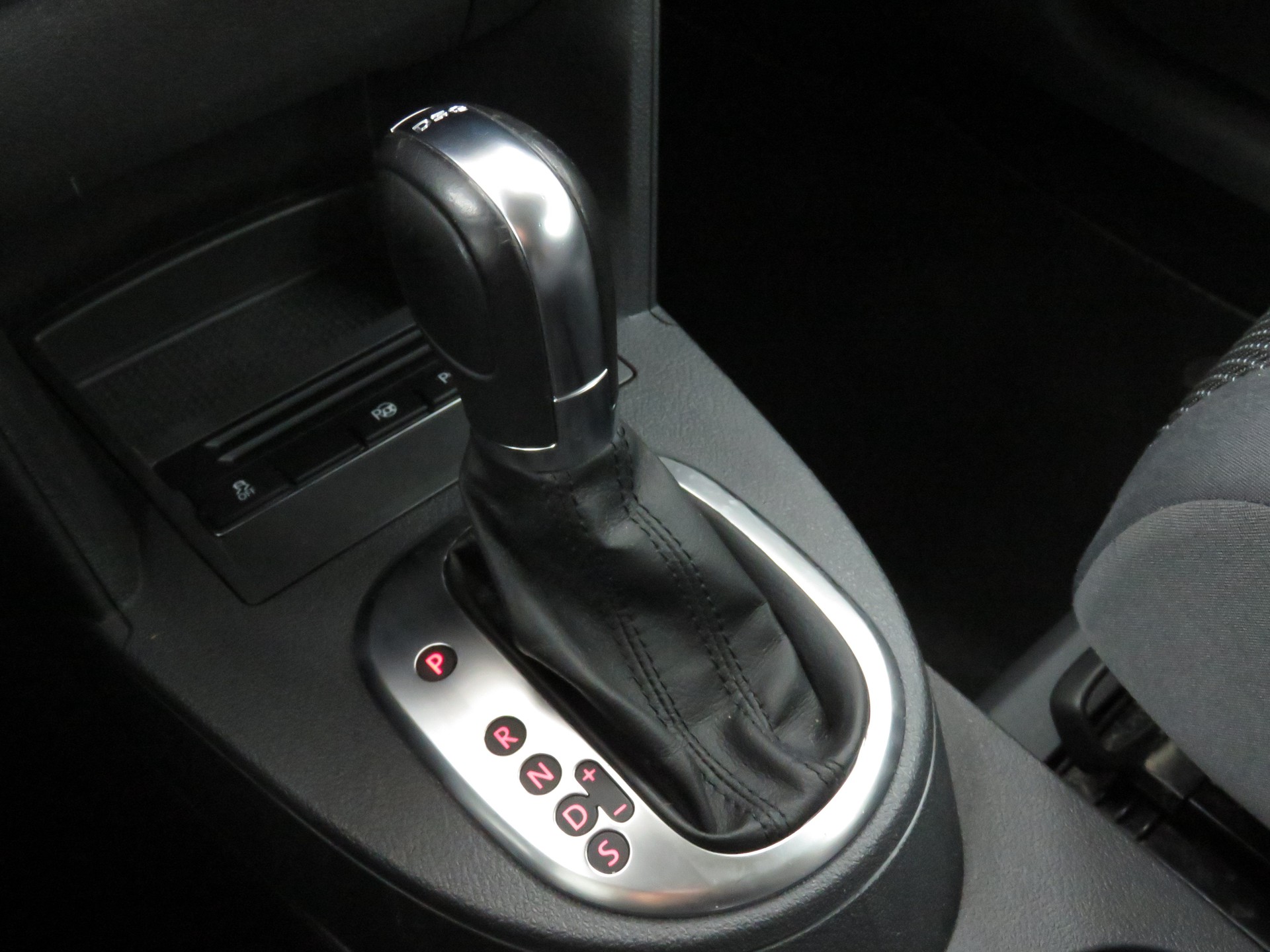 VW Touran 1.4 TSI Comfortline DSG-image-15
