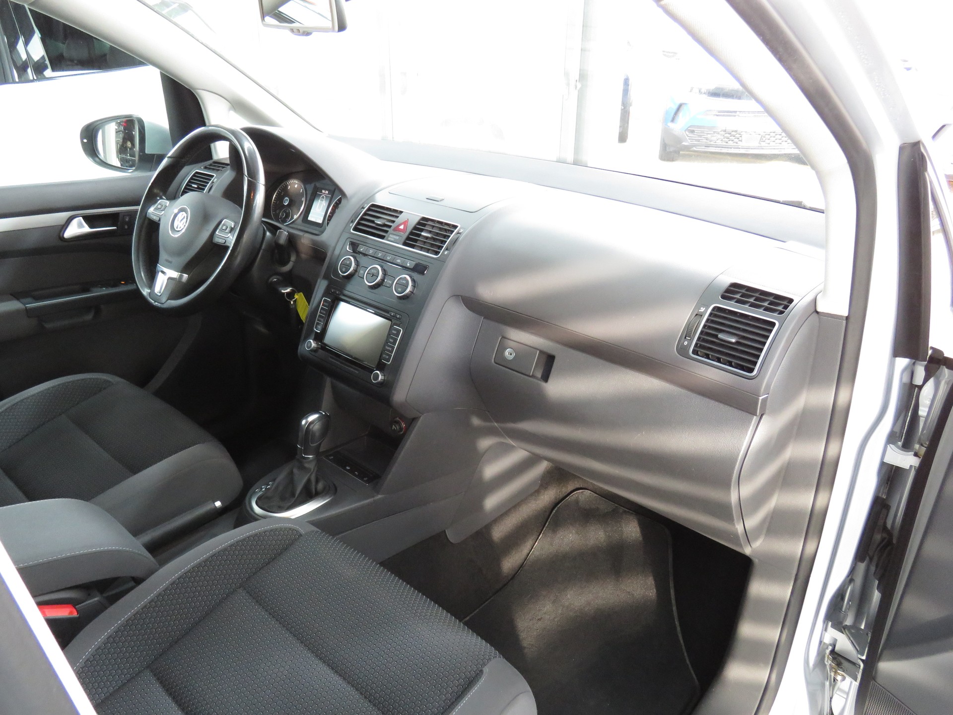 VW Touran 1.4 TSI Comfortline DSG-image-10