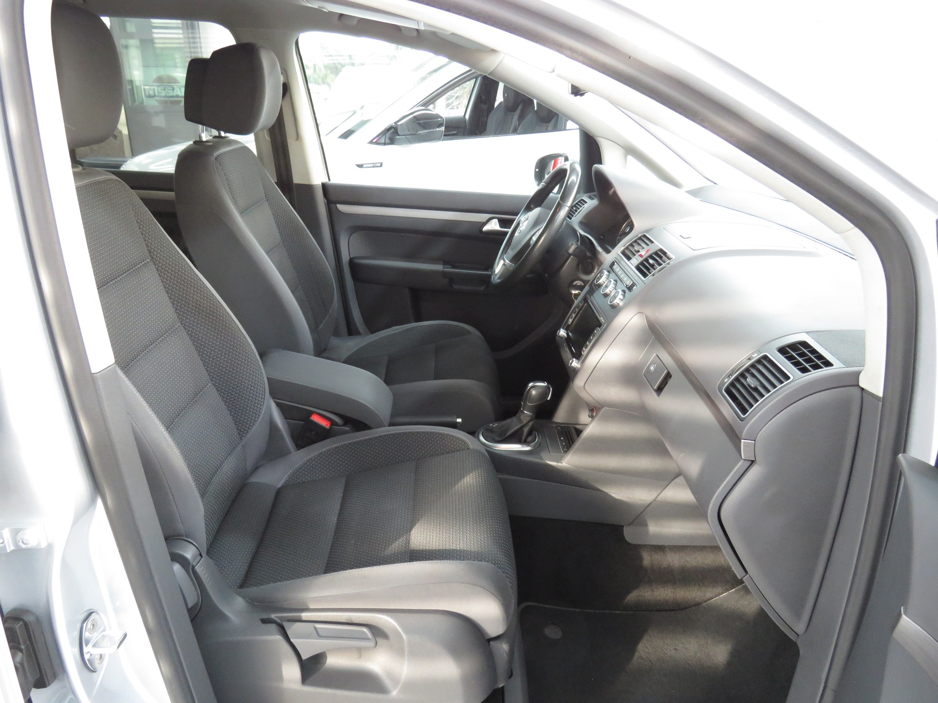 VW Touran 1.4 TSI Comfortline DSG-image-11