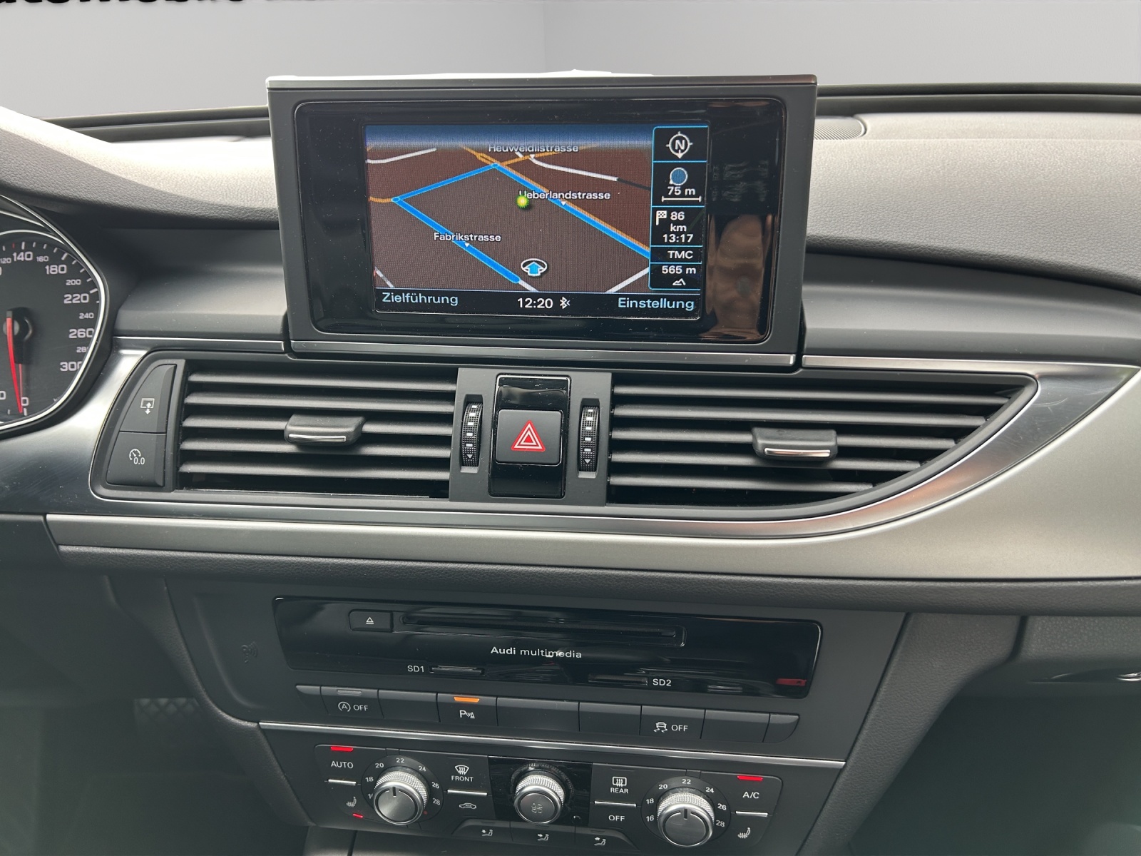 AUDI A6 Avant 2.0 TDI multitronic-image-11