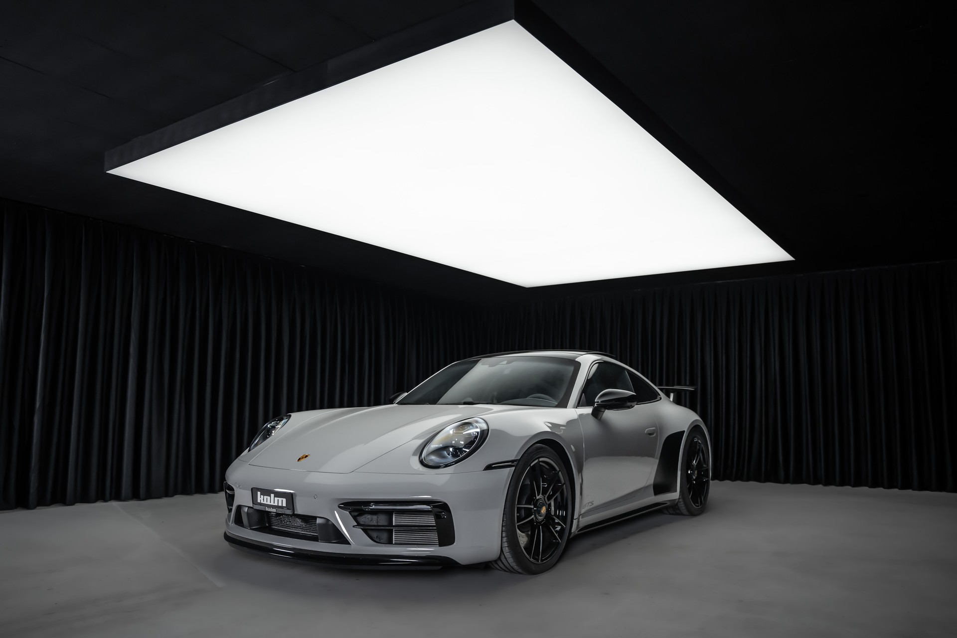 PORSCHE 911 Carrera 4 GTS PDK-showroom-element-3