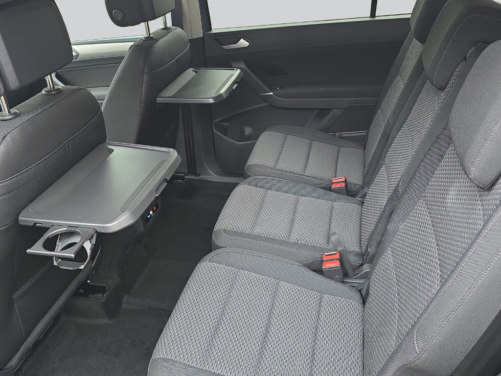 VW Touran 1.5 TSI Comfortline R-Line 7-Plätzer DSG-image-20