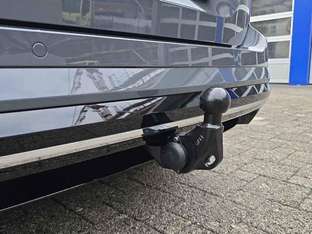 VW Touran 1.5 TSI Comfortline R-Line 7-Plätzer DSG-image-17