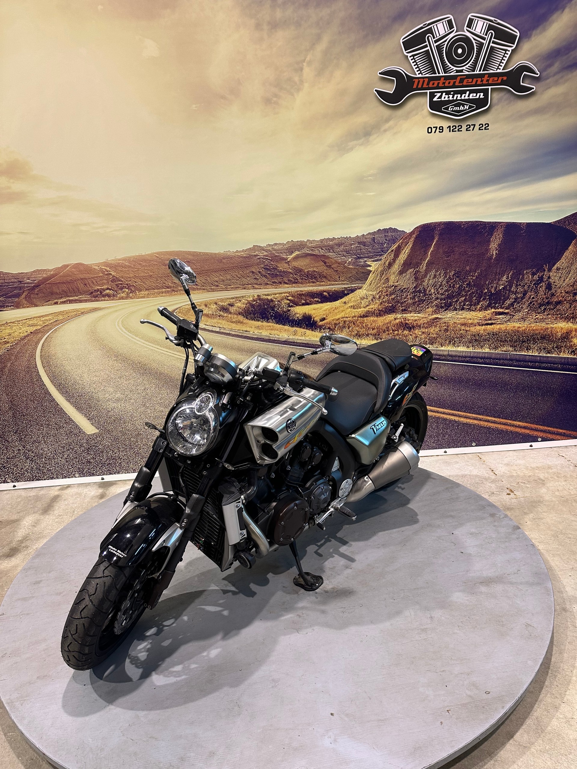 YAMAHA V-MAX-image-5