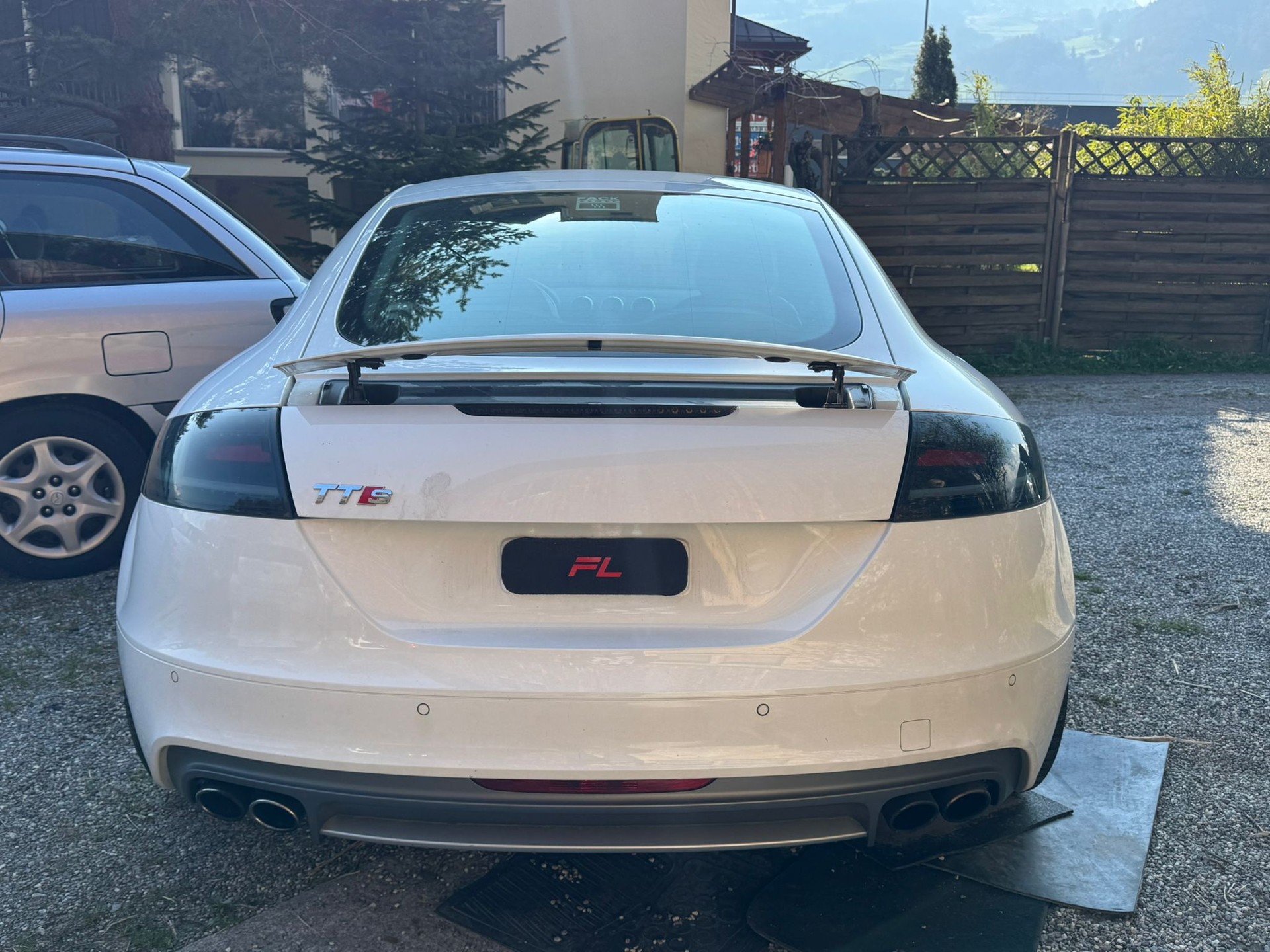 AUDI TTS Coupé 2.0 TFSI quattro-image-3