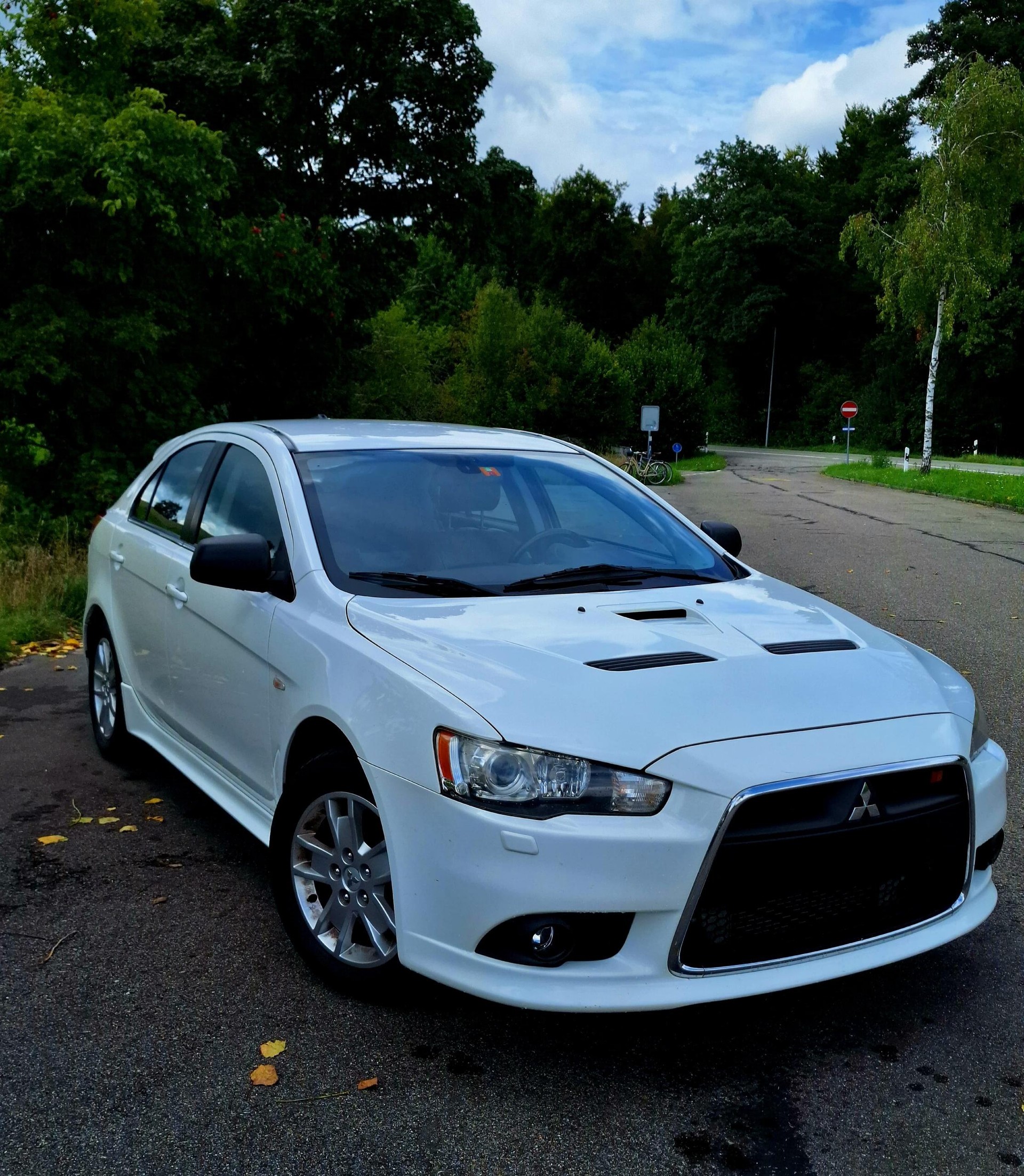 MITSUBISHI Lancer Sportback 2.0 T MIVEC Ralliart GS-image-2