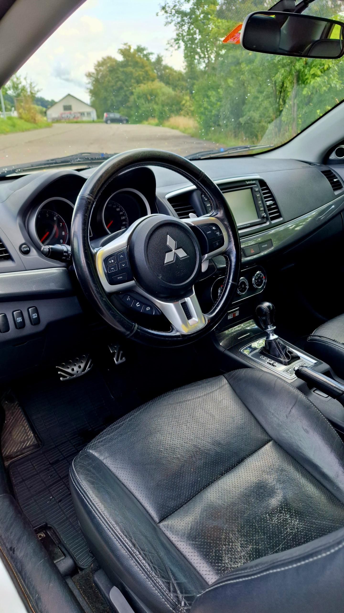 MITSUBISHI Lancer Sportback 2.0 T MIVEC Ralliart GS-image-8