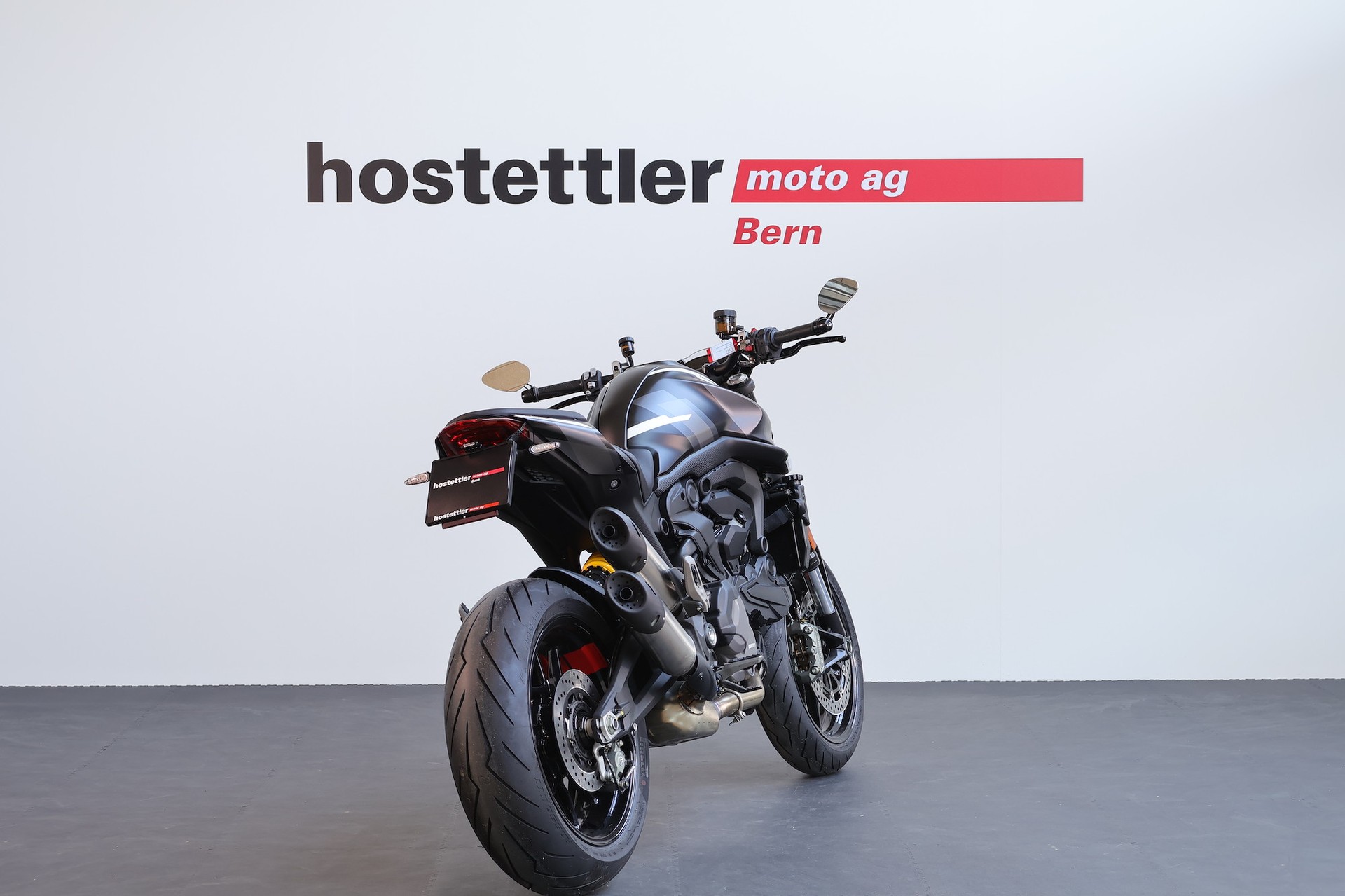 DUCATI Monster +-showroom-element-2