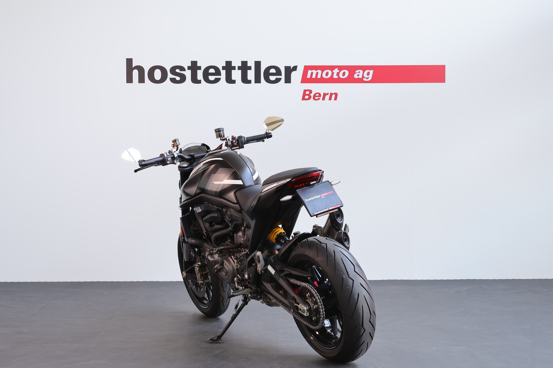 DUCATI Monster +-showroom-element-3