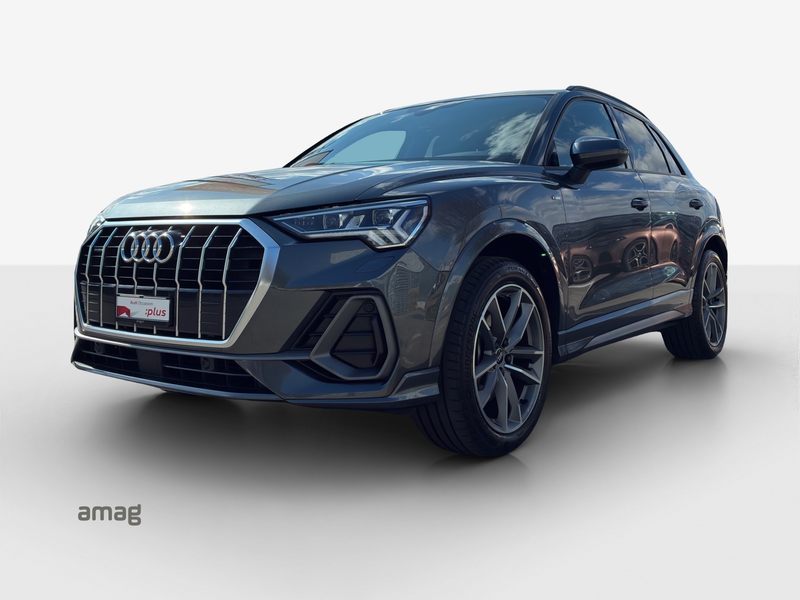AUDI Q3 40 TDI S line Attraction quattro S-tronic-image-0