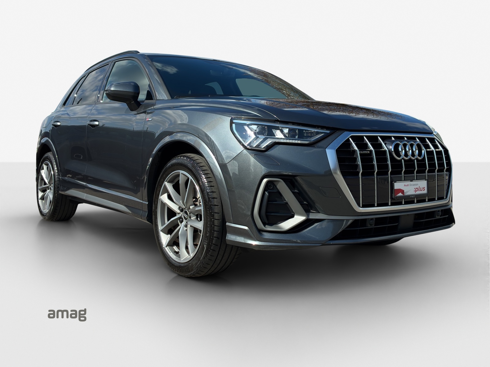 AUDI Q3 40 TDI S line Attraction quattro S-tronic-image-5