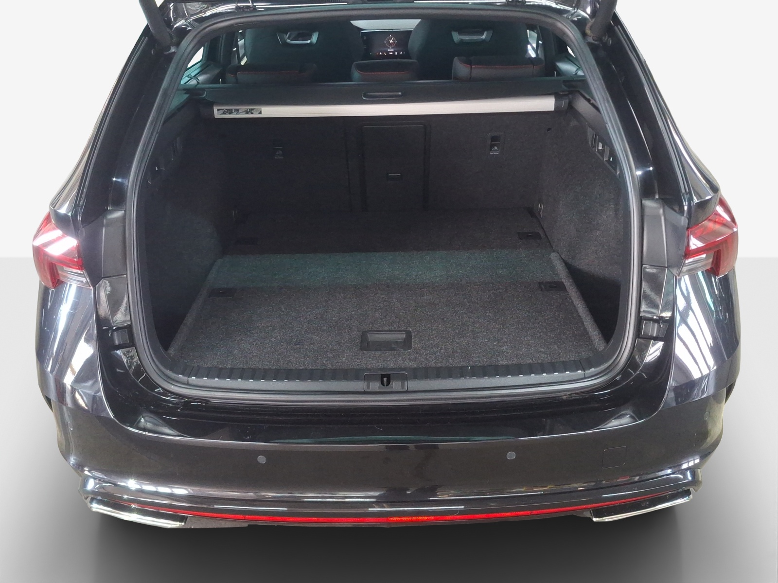 SKODA Octavia Combi 2.0 TSI DSG RS-image-12