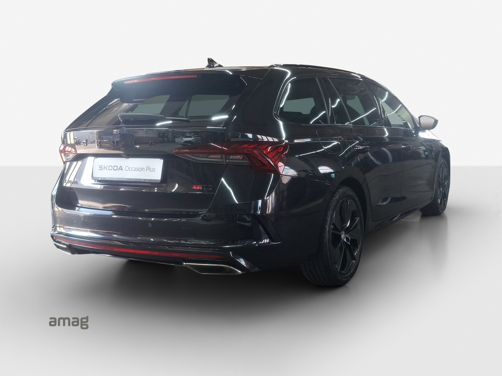 SKODA Octavia Combi 2.0 TSI DSG RS-image-4