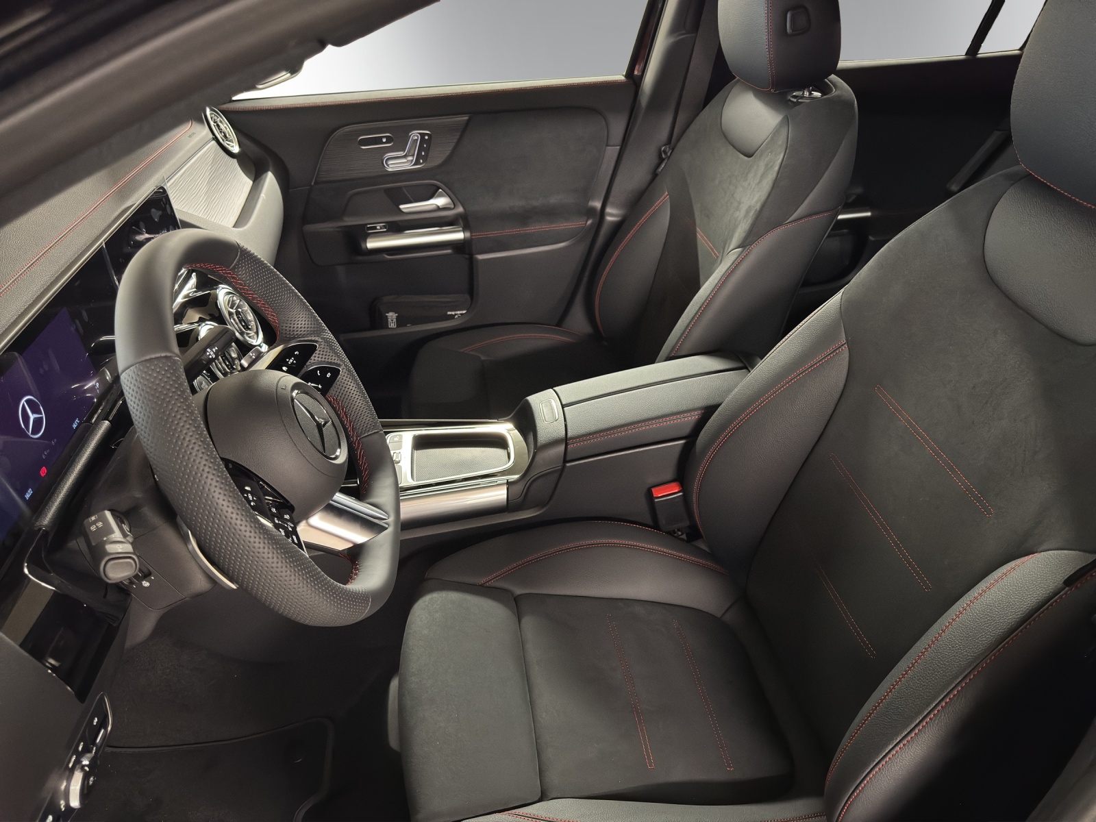 Image MERCEDES-BENZ EQA-350 EQA 350 66,5 kWh 4Matic Excellence