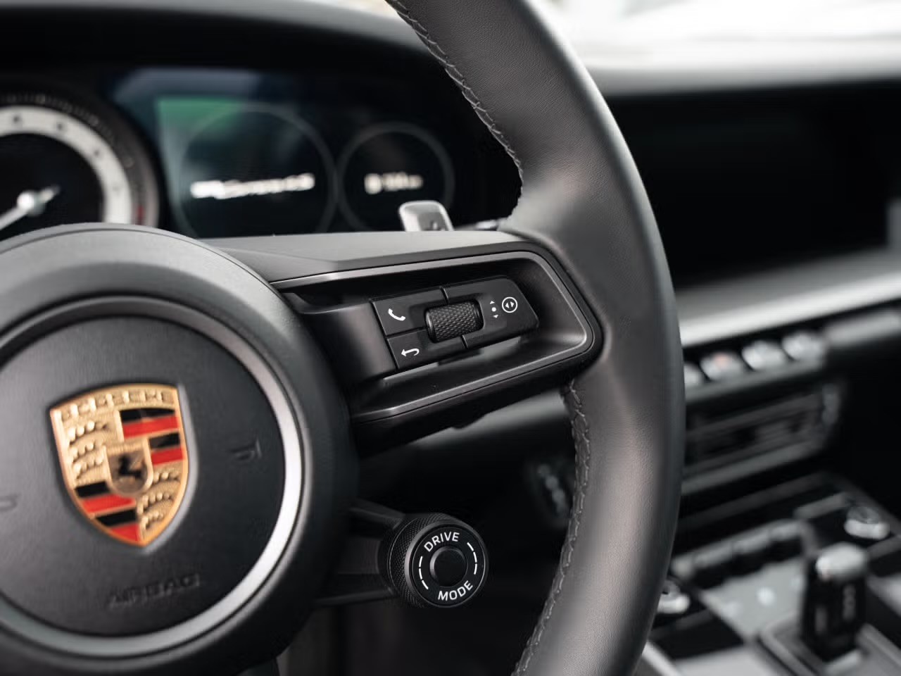 PORSCHE 911 Carrera 4S-image-6