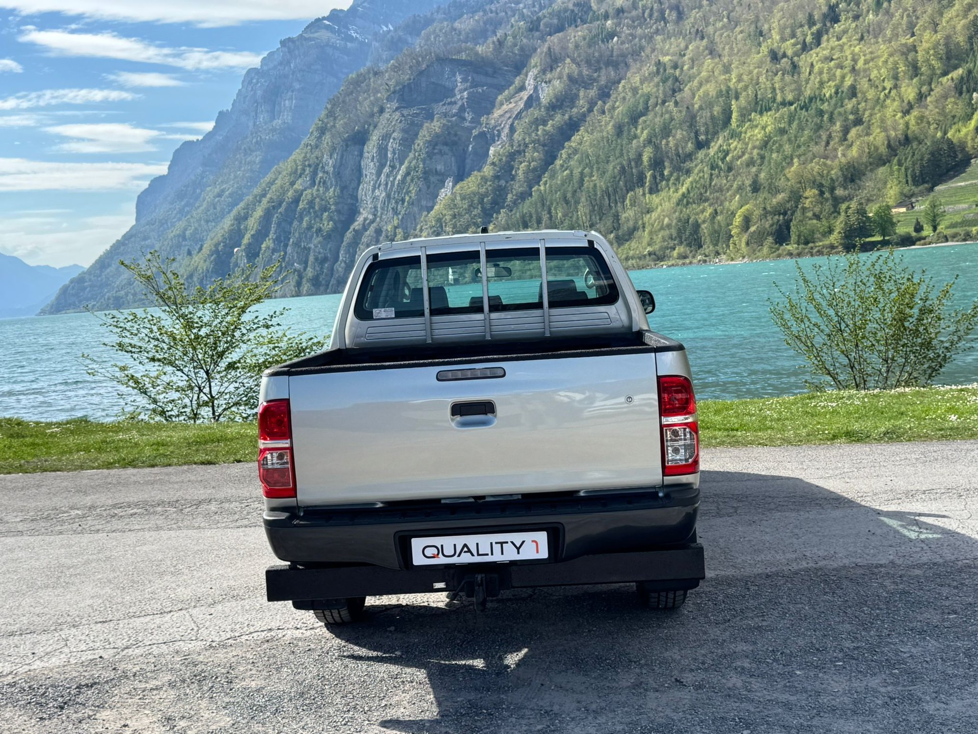 TOYOTA Hilux 2.5D 4WD Double Cab Luna-image-7