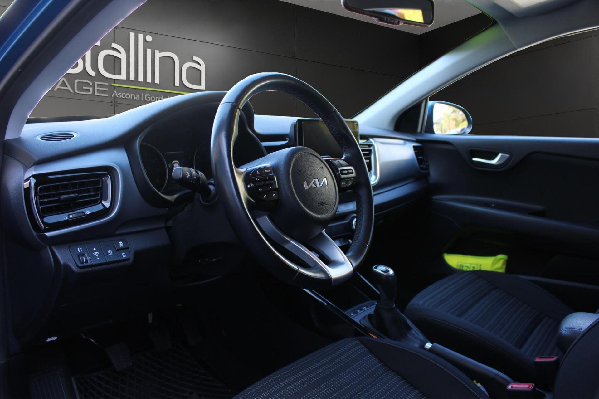 KIA Stonic 1.0 T-GDi Power Edition-image-7