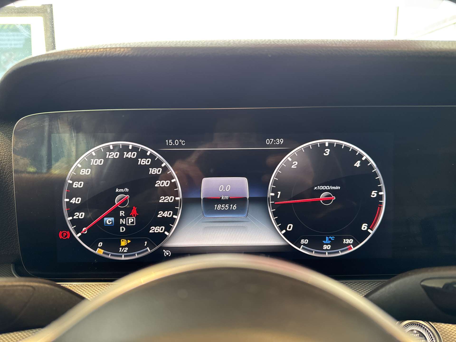 MERCEDES-BENZ E 220d Avantgarde G-Tronic Automat-image-11