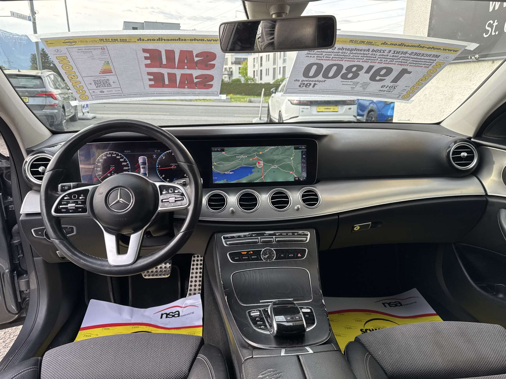MERCEDES-BENZ E 220d Avantgarde G-Tronic Automat-image-5