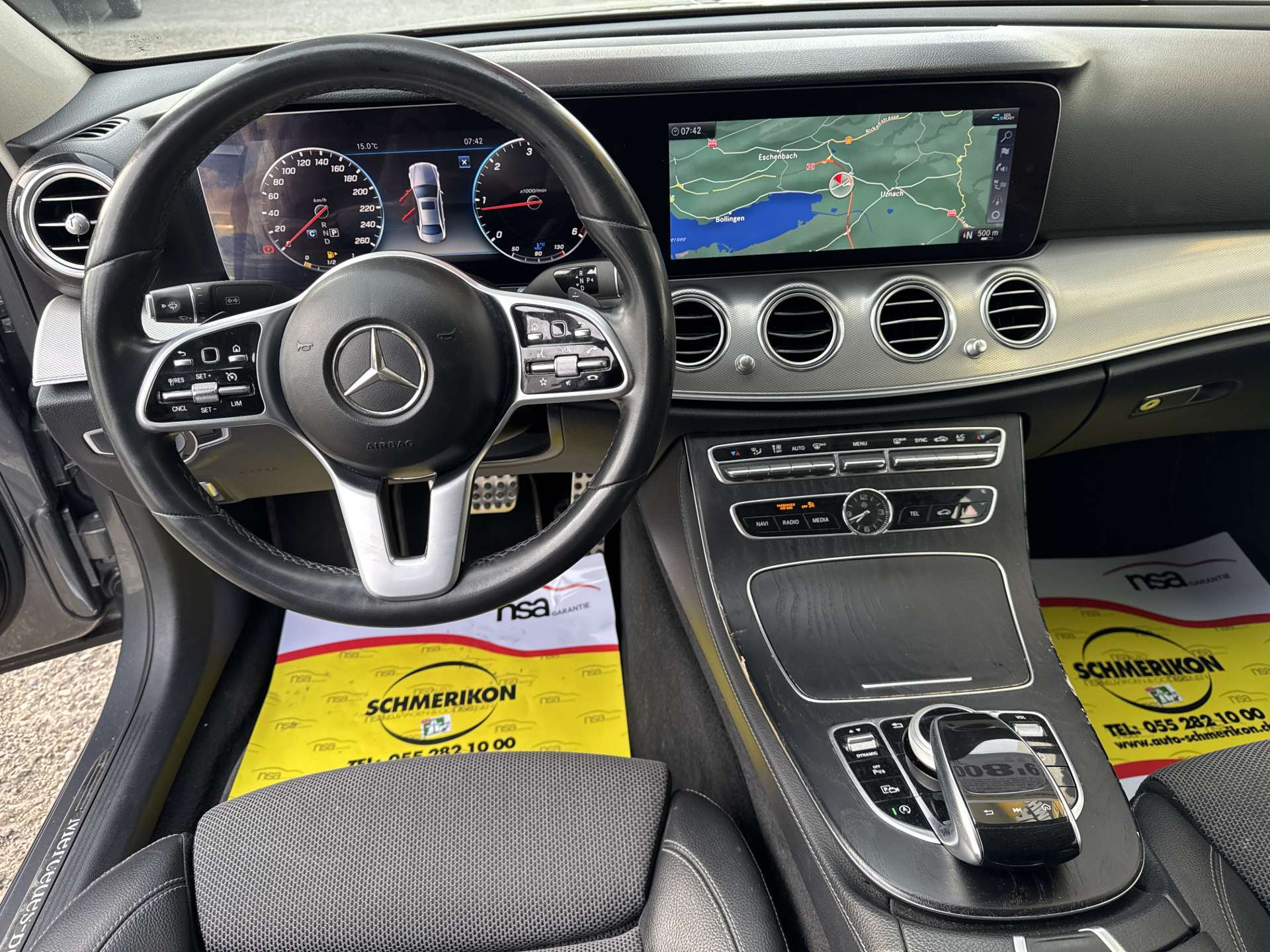 MERCEDES-BENZ E 220d Avantgarde G-Tronic Automat-image-12