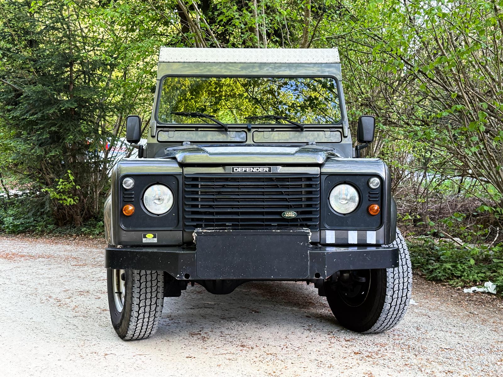 LAND ROVER Defender 110 SW 2.5 Td5-image-1
