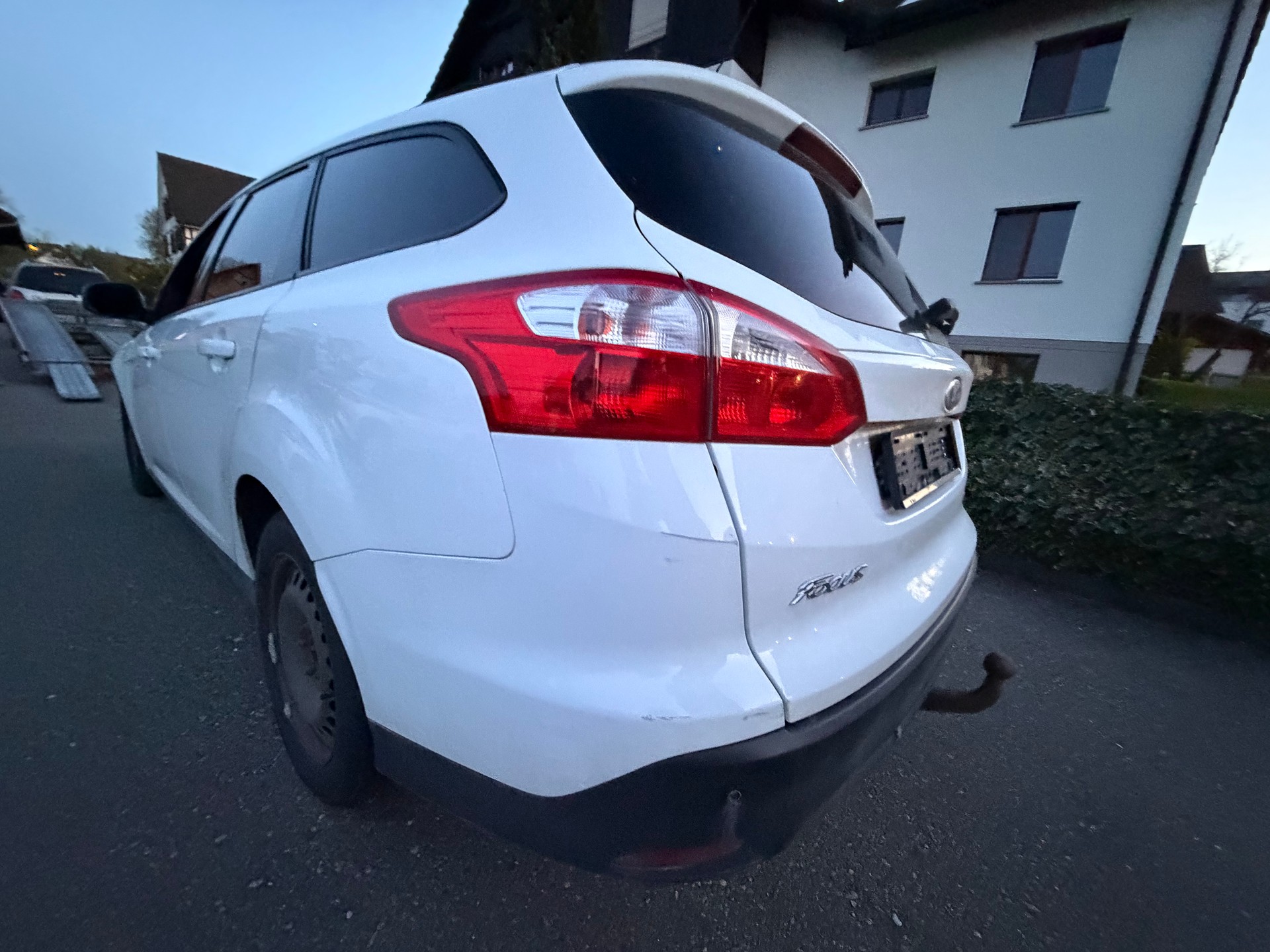 FORD Focus 1.0 SCTi Titanium-image-7