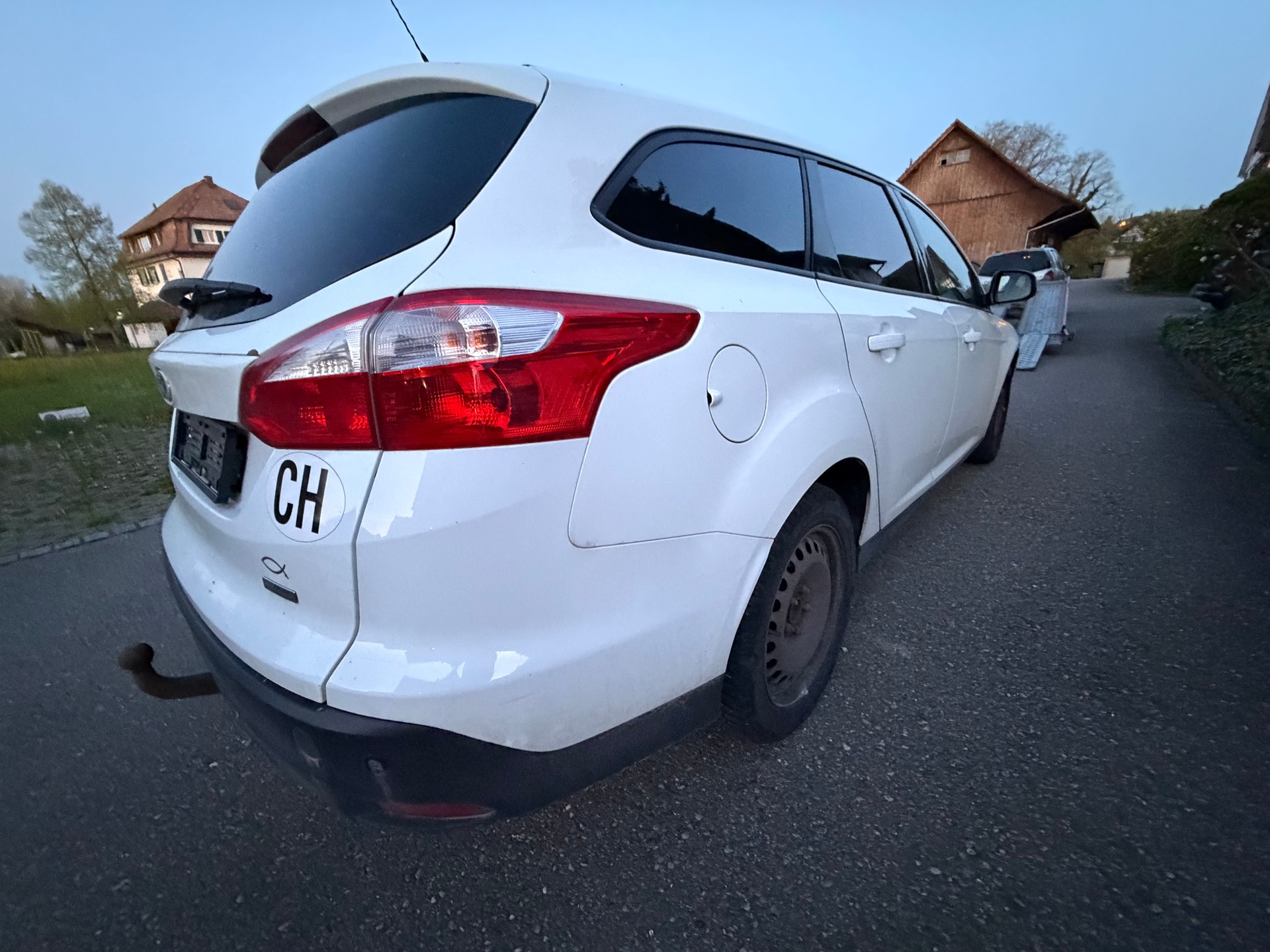 FORD Focus 1.0 SCTi Titanium-image-6