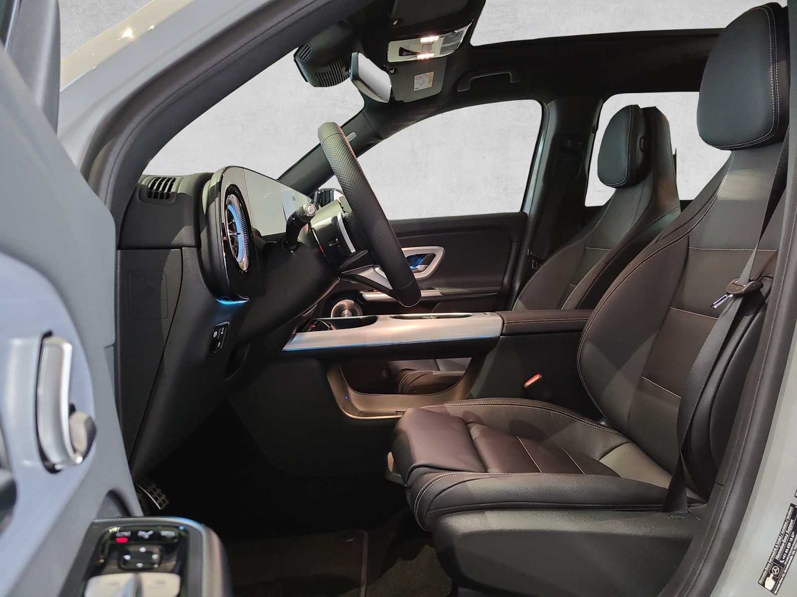 MERCEDES-BENZ GLB 350 85kWh EQ 4 Matic-image-7