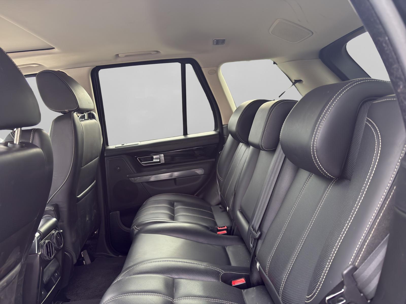 LAND ROVER Range Rover Sport 3.0 TDV6 HSE Automatic-image-13
